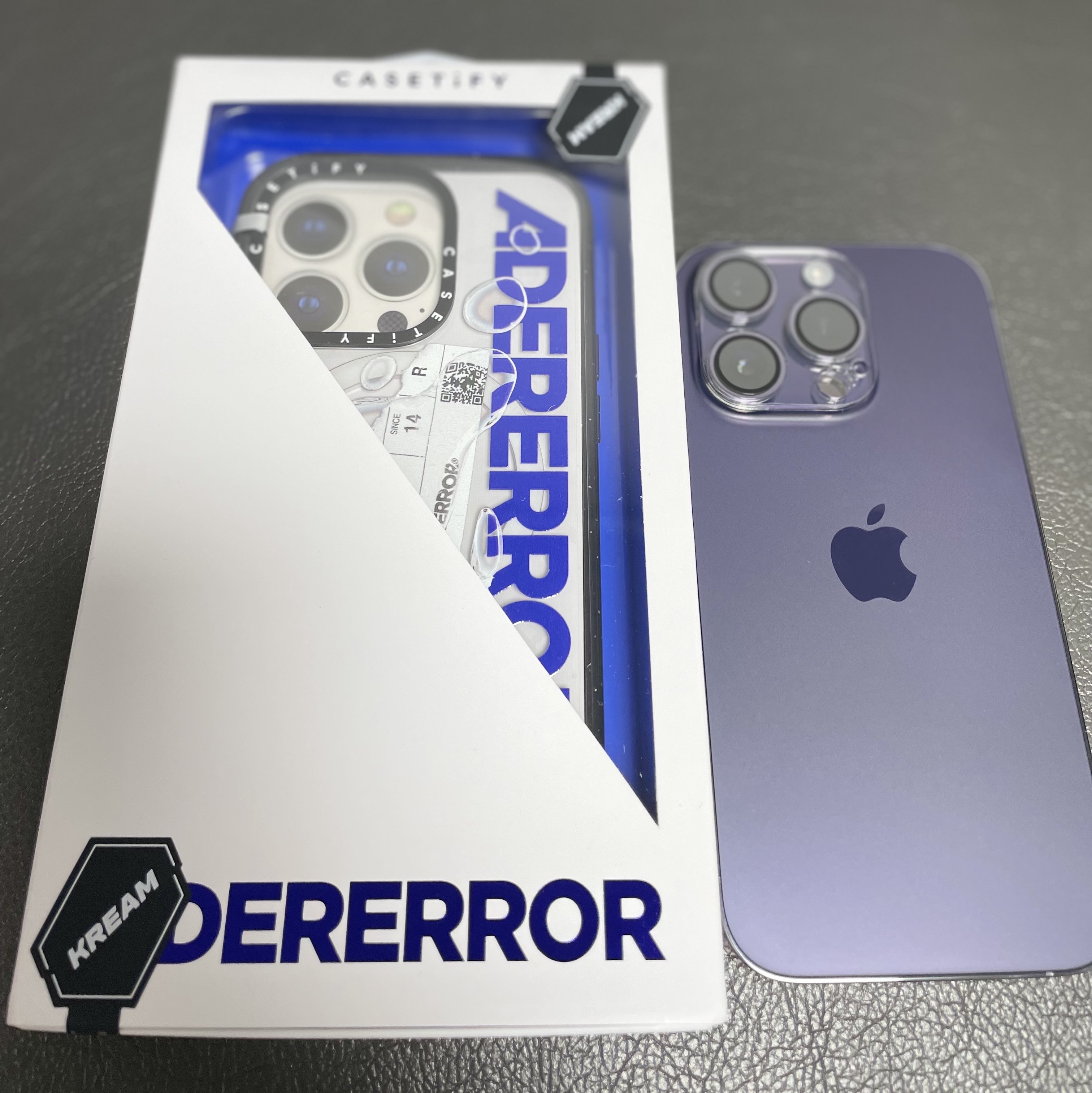 Casetify x Ader Error iPhone Sticker Magsafe Case Clear, Casetify x Ader Error Sketch Impact iPhone Case 착용 스타일 - 2