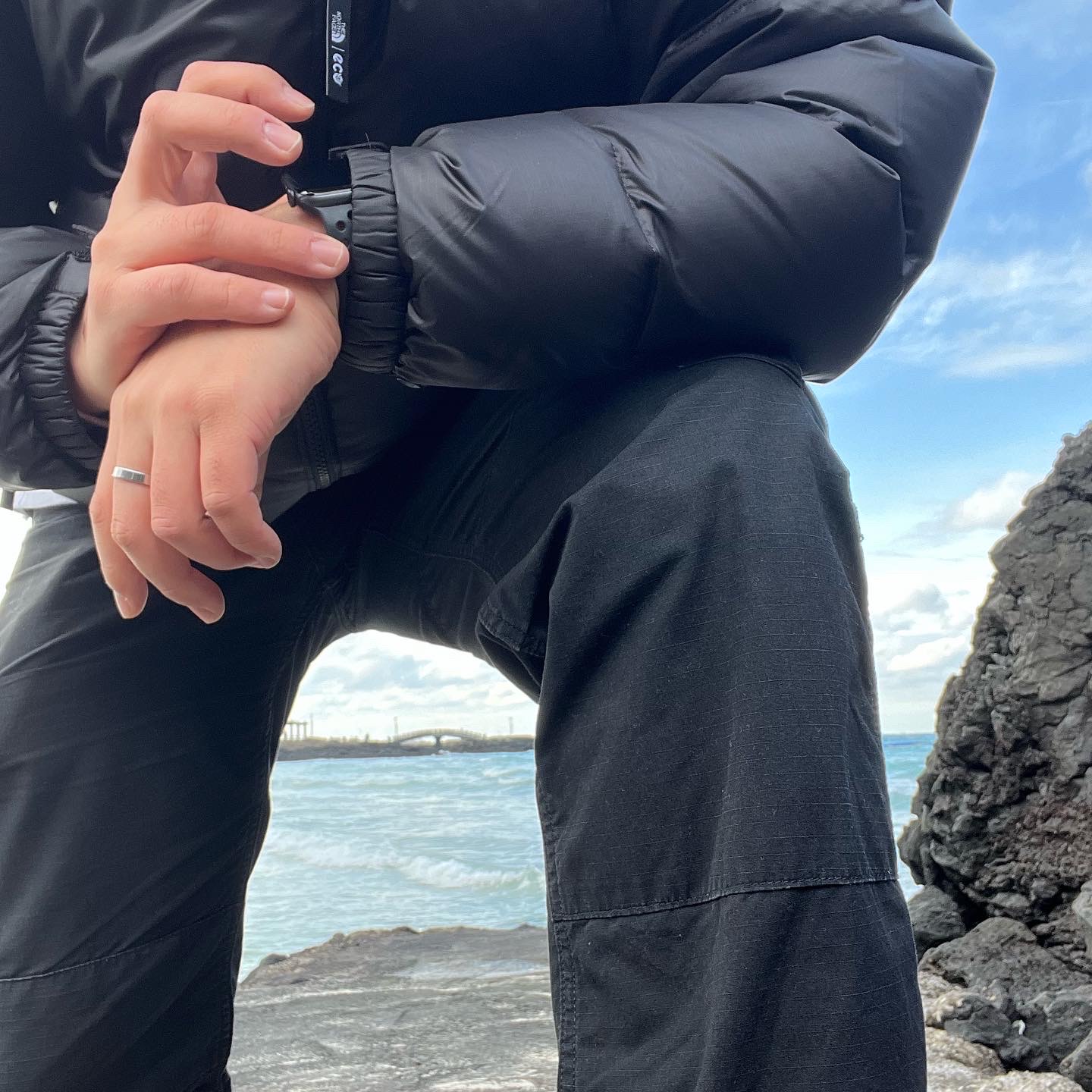 The North Face 1996 Eco Nuptse Jacket Black 착용 스타일 - 2