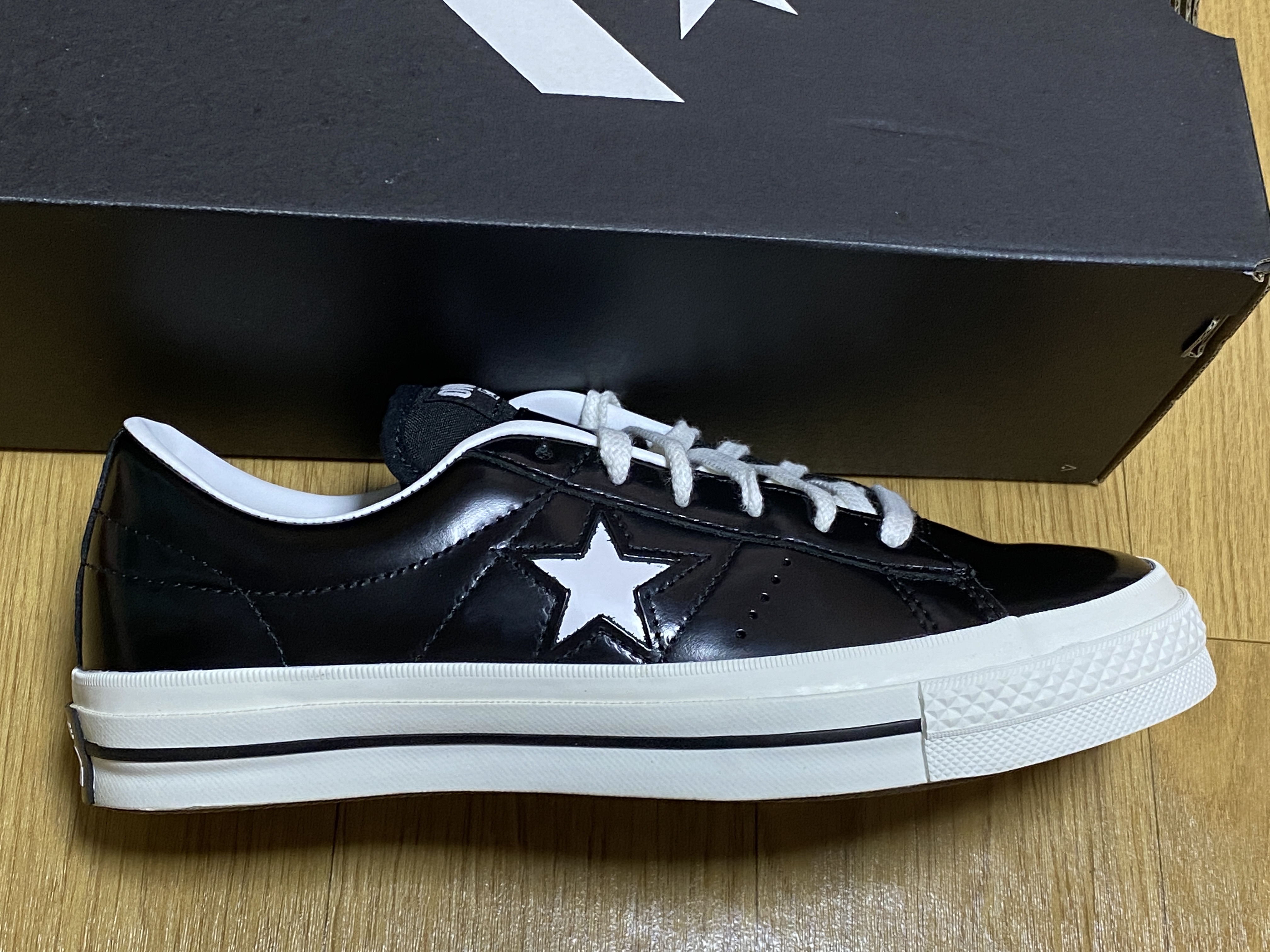 Converse One Star Ox HanByeol Black 착용 스타일