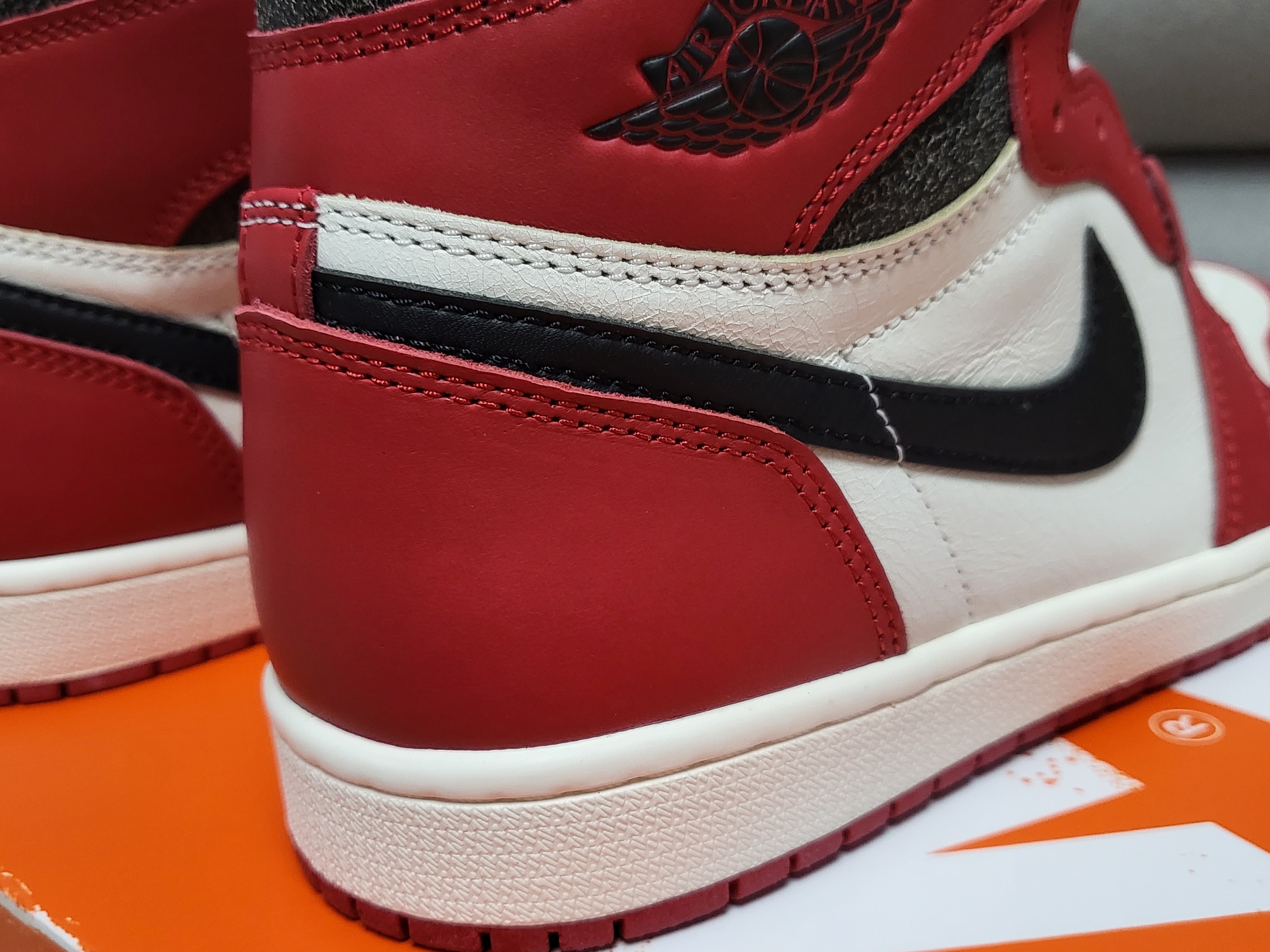 Jordan 1 Retro High OG Chicago 2022 착용 스타일 - 5