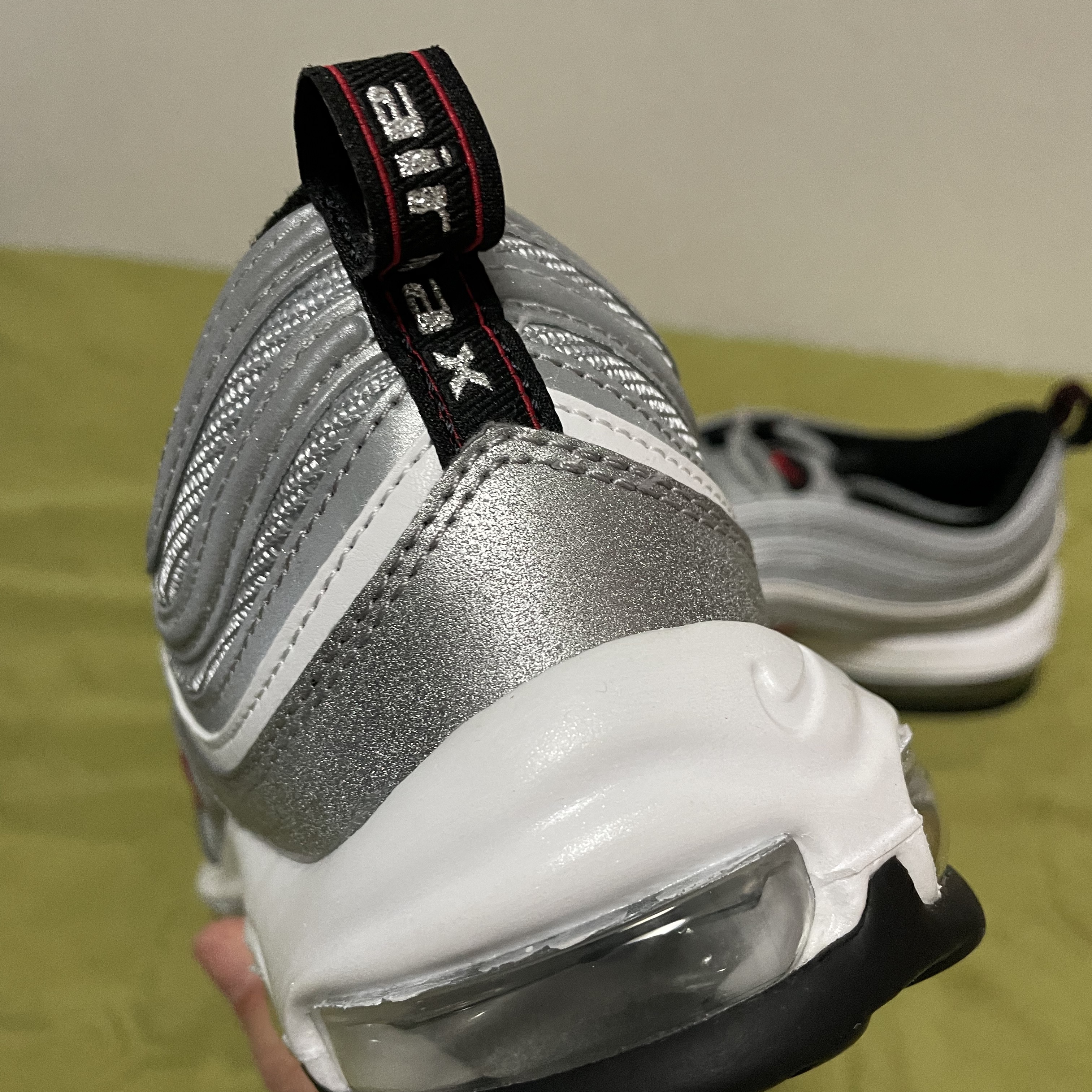 Nike Air Max 97 OG Silver Bullet 2022 착용 스타일 - 3