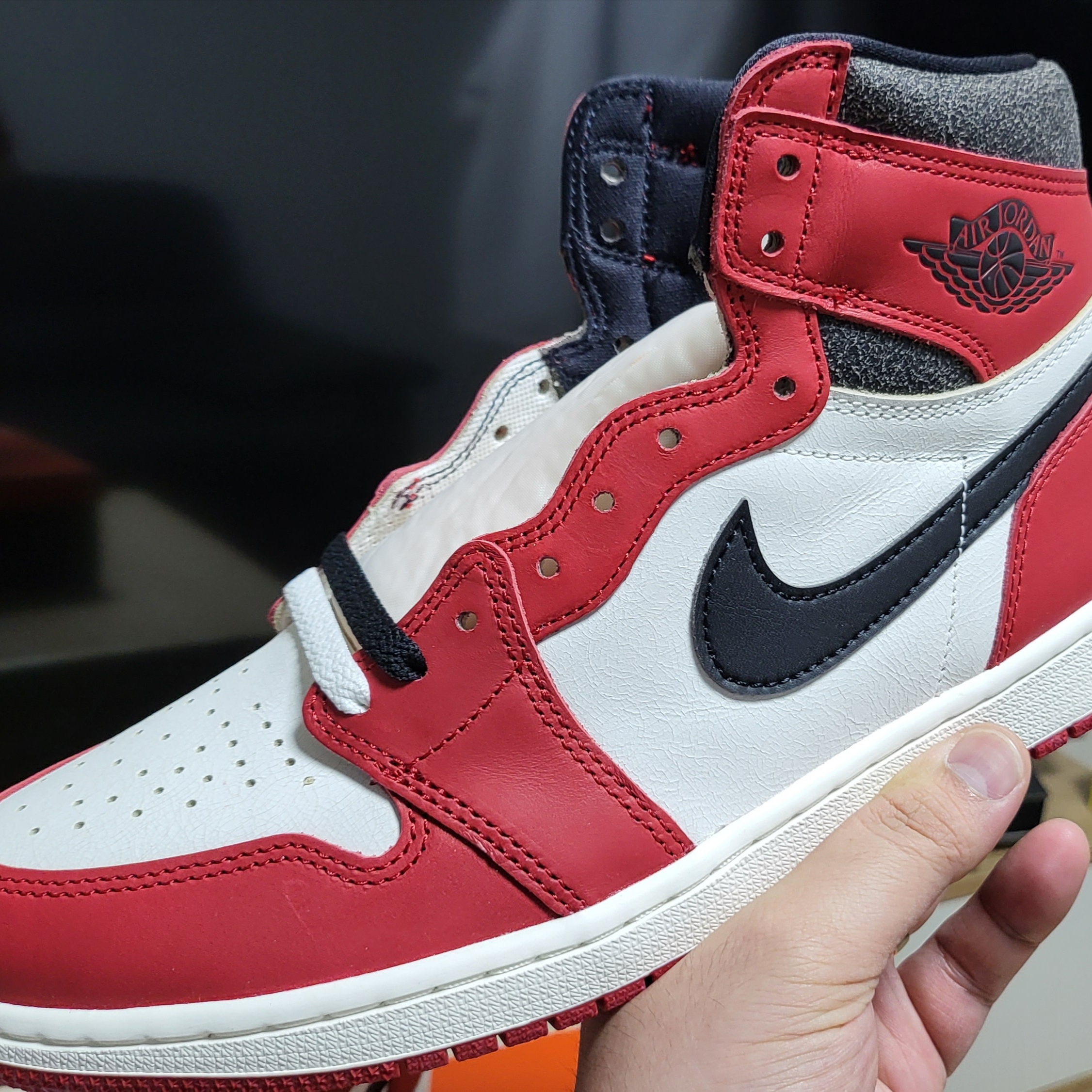 Jordan 1 Retro High OG Chicago 2022 착용 스타일 - 1