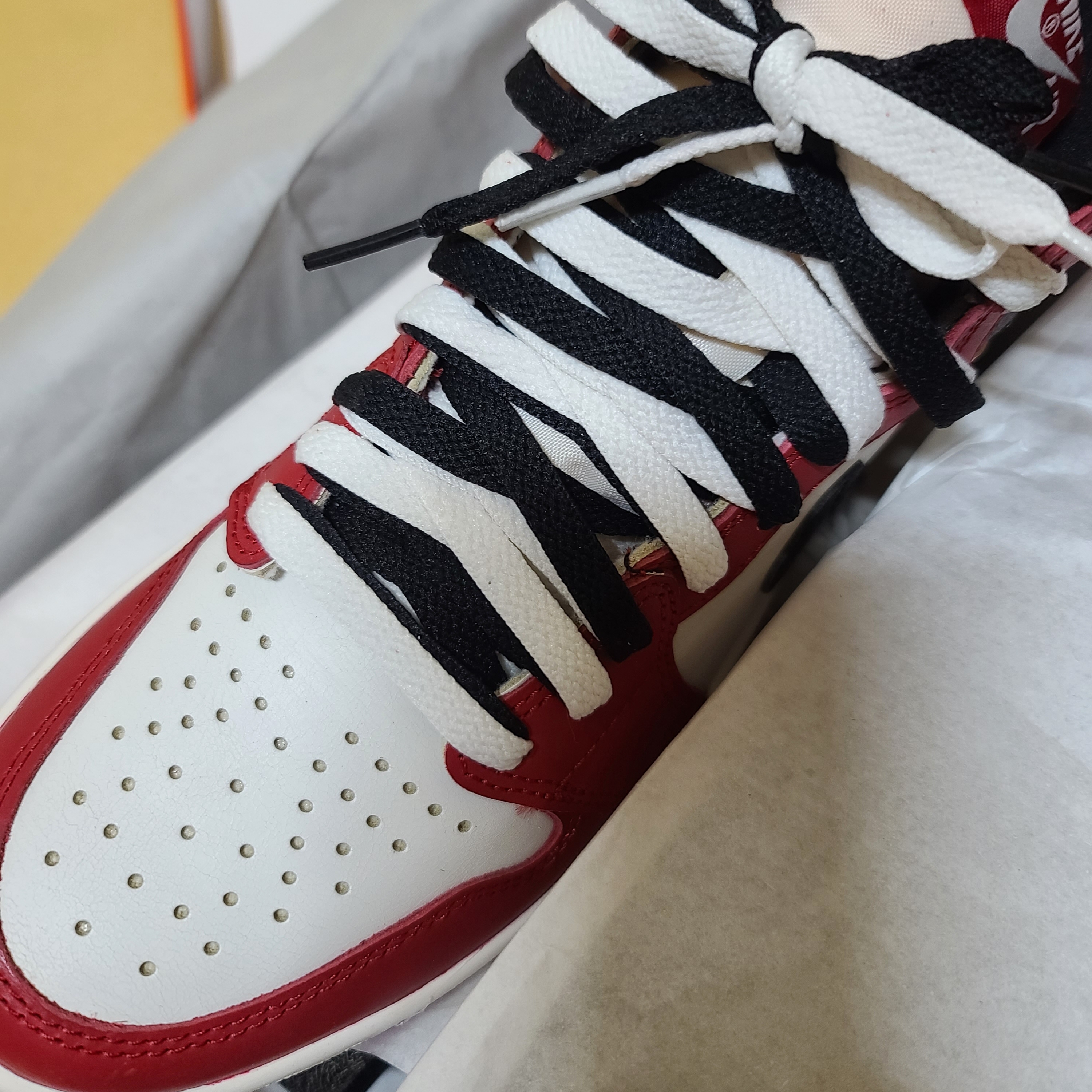 Jordan 1 Retro High OG Chicago 2022 착용 스타일 - 2