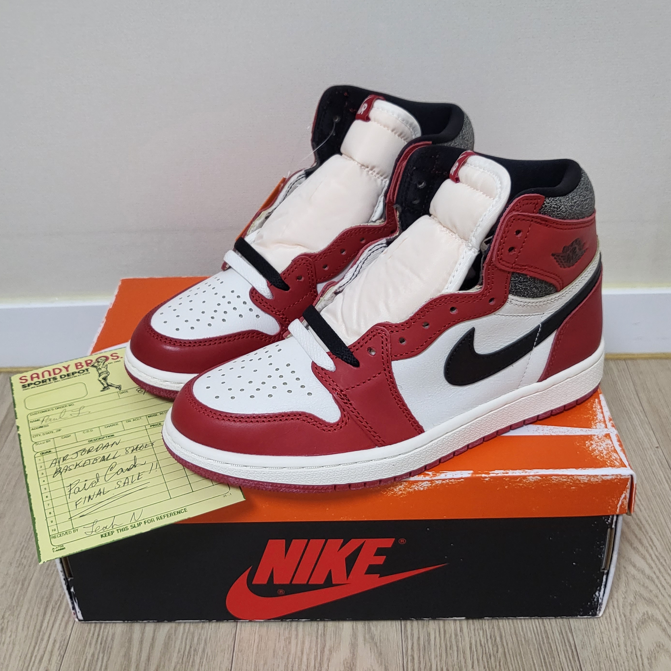 Jordan 1 Retro High OG Chicago 2022, (GS) Jordan 1 Retro High OG Chicago 2022 착용 스타일