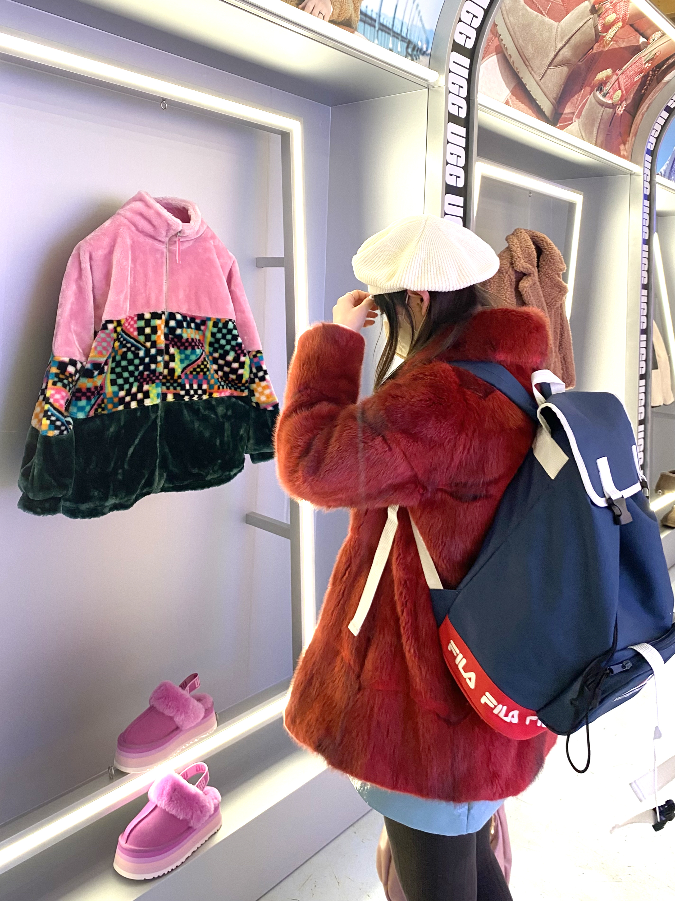 (W) UGG Sport Yeah Clog Taffy Pink 착용 스타일 - 2