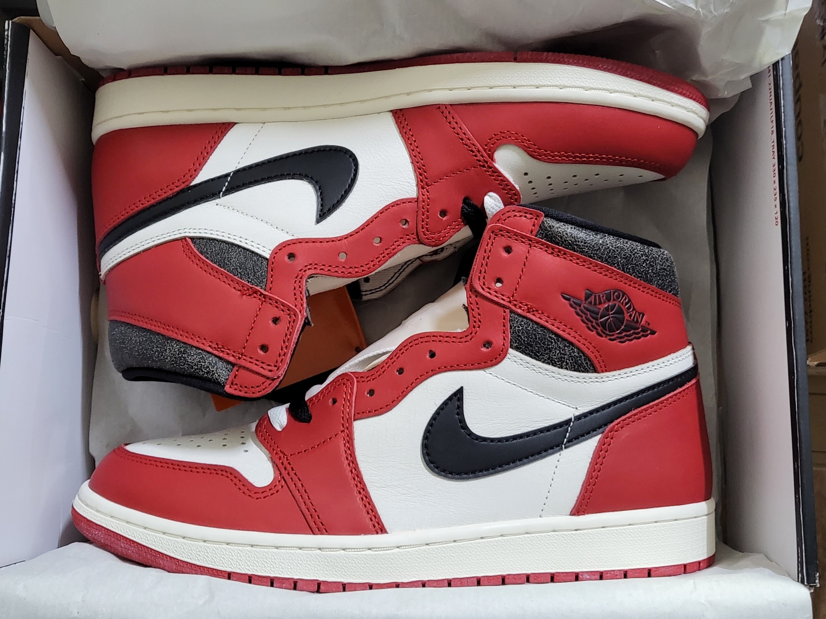 Jordan 1 Retro High OG Chicago 2022 착용 스타일 - 2