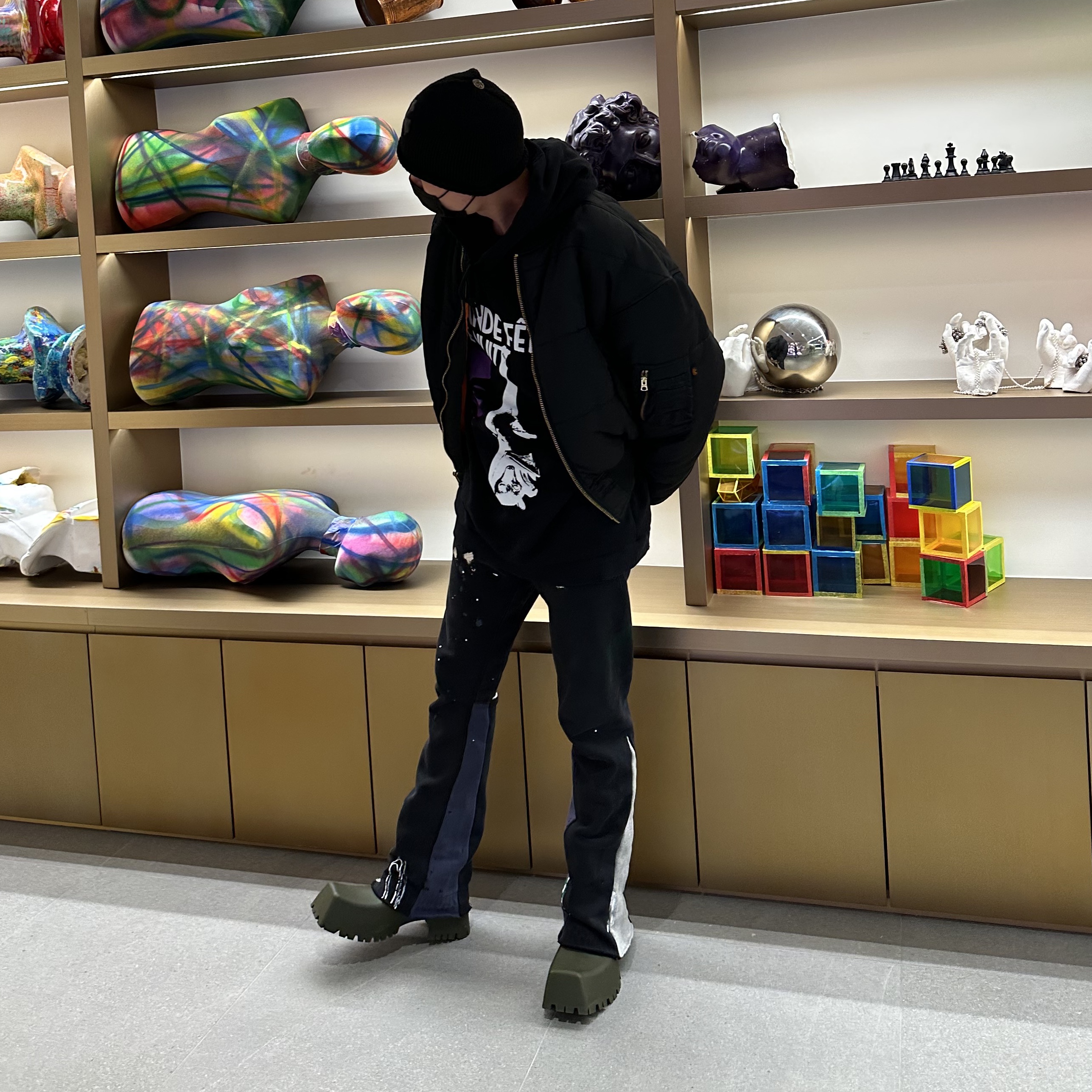 Gallery Dept. GD Logo Flare Sweatpants Washed Black 착용 스타일 - 2