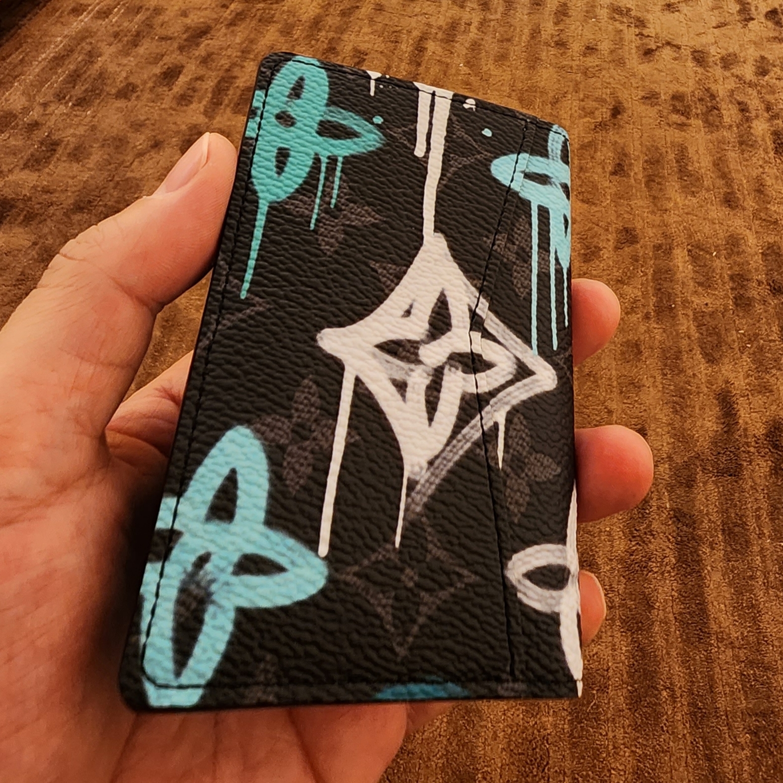 Louis Vuitton Pocket Organizer Green Lights 착용 스타일 - 3