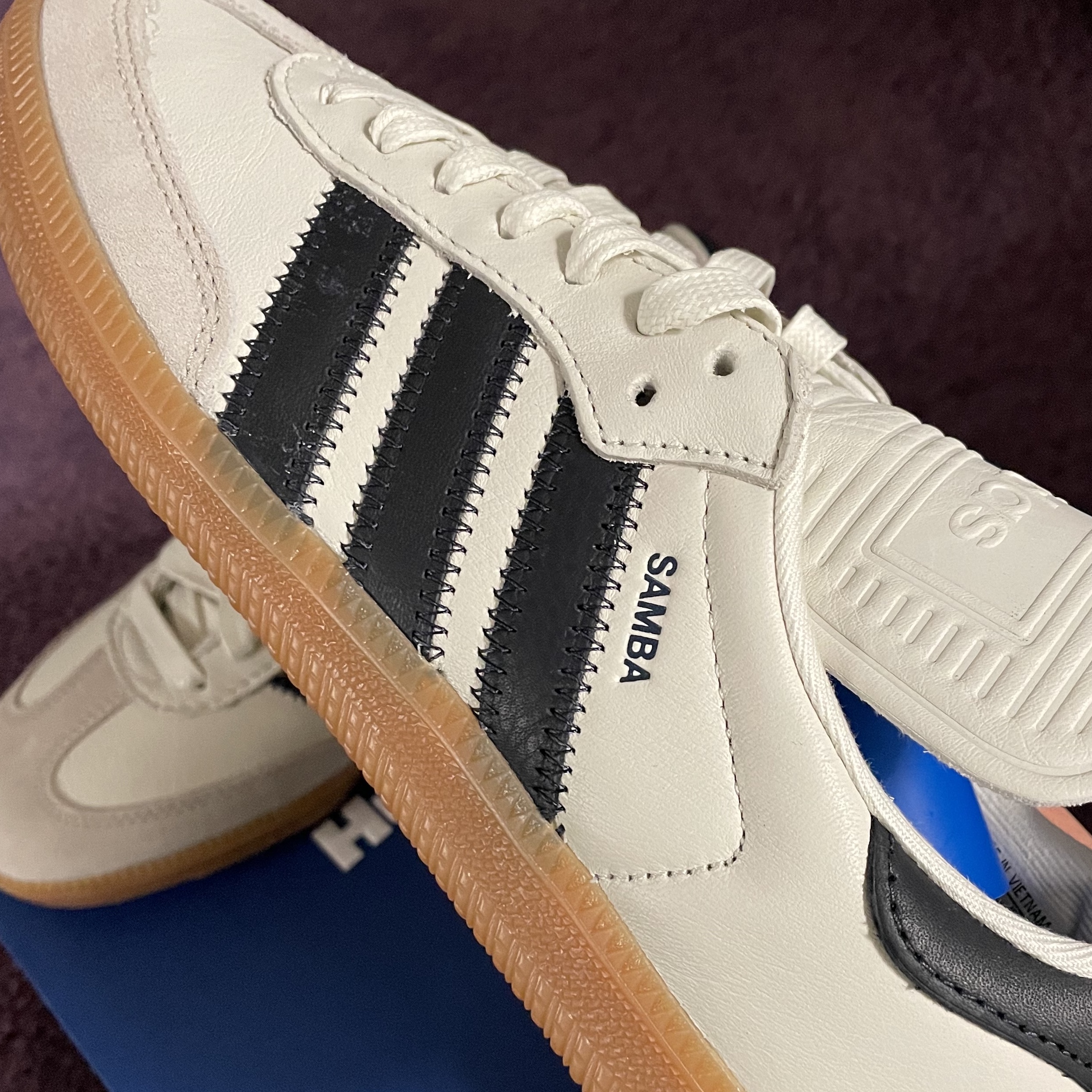 Adidas x Pharrell Williams Humanrace Samba Cloud White Night Grey 착용 스타일 - 3