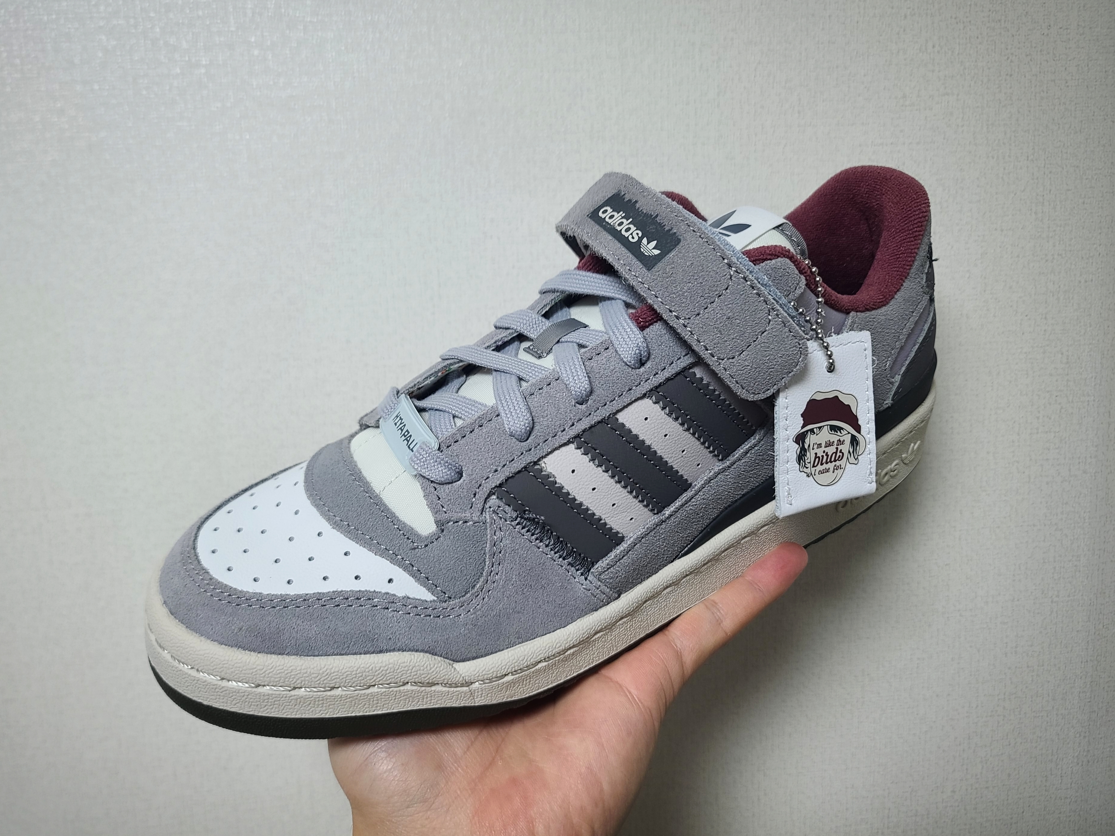 Adidas Forum 84 Low Home Alone 2 착용 스타일 - 2