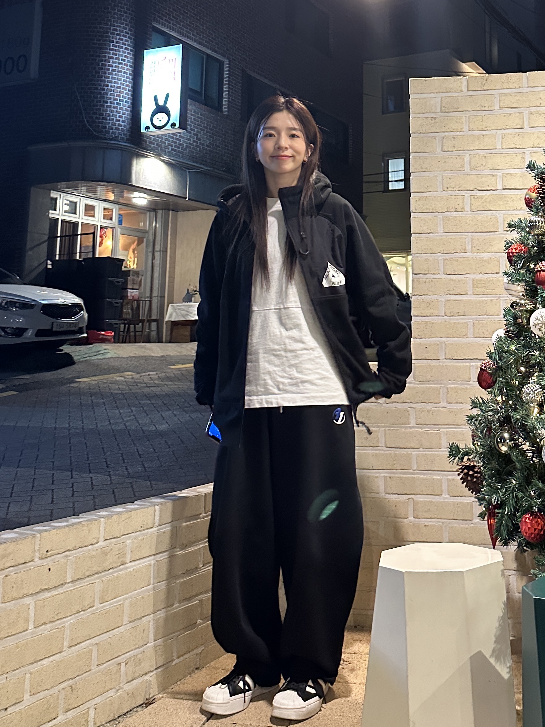 Zara x Ader Error Jogger Pants Black, Palace Polar Fleece Asymmetric Jacket Black - 21FW 착용 스타일 - 1