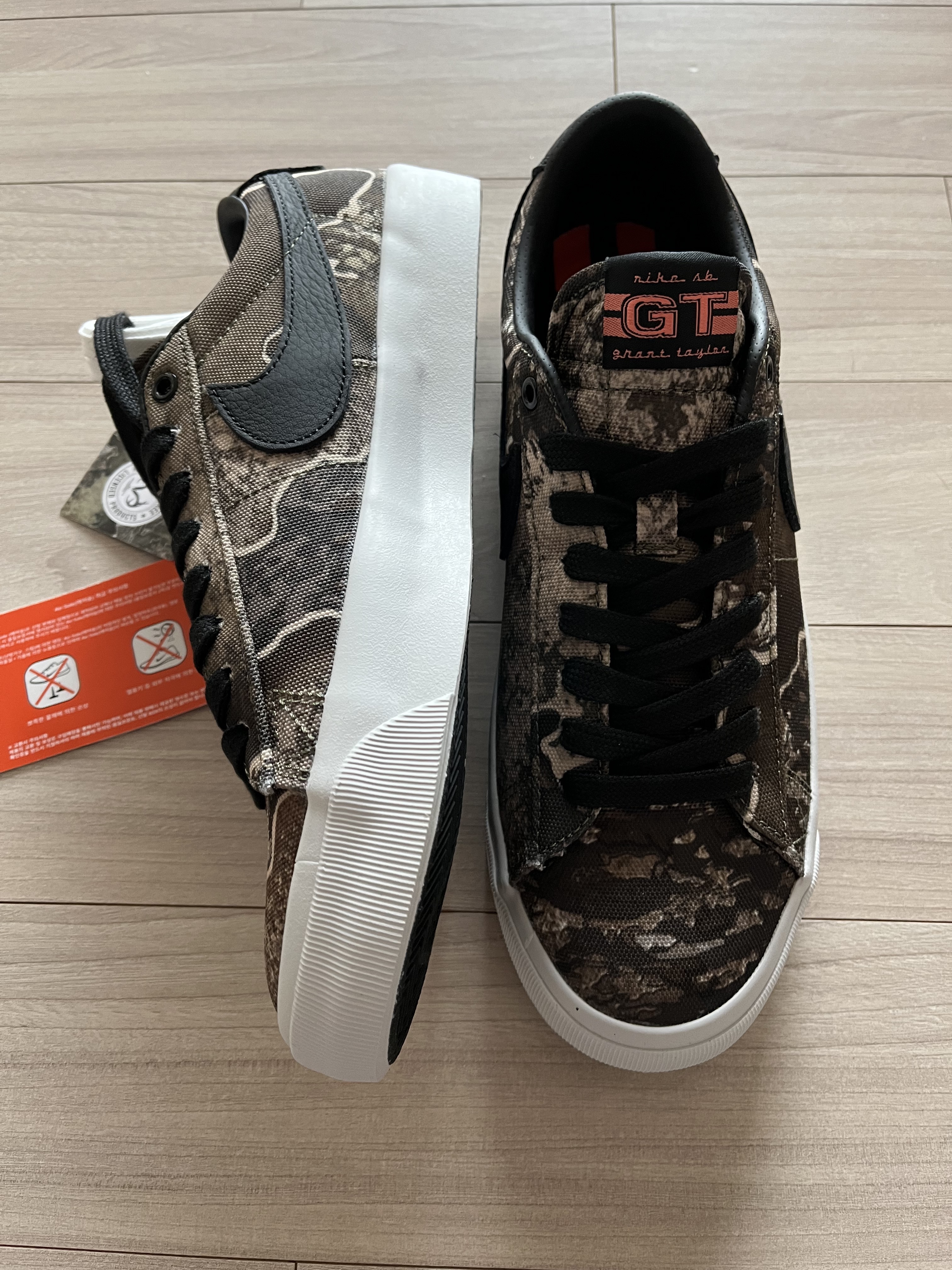 Nike SB Blazer Low Pro GT Camo 착용 스타일 - 2