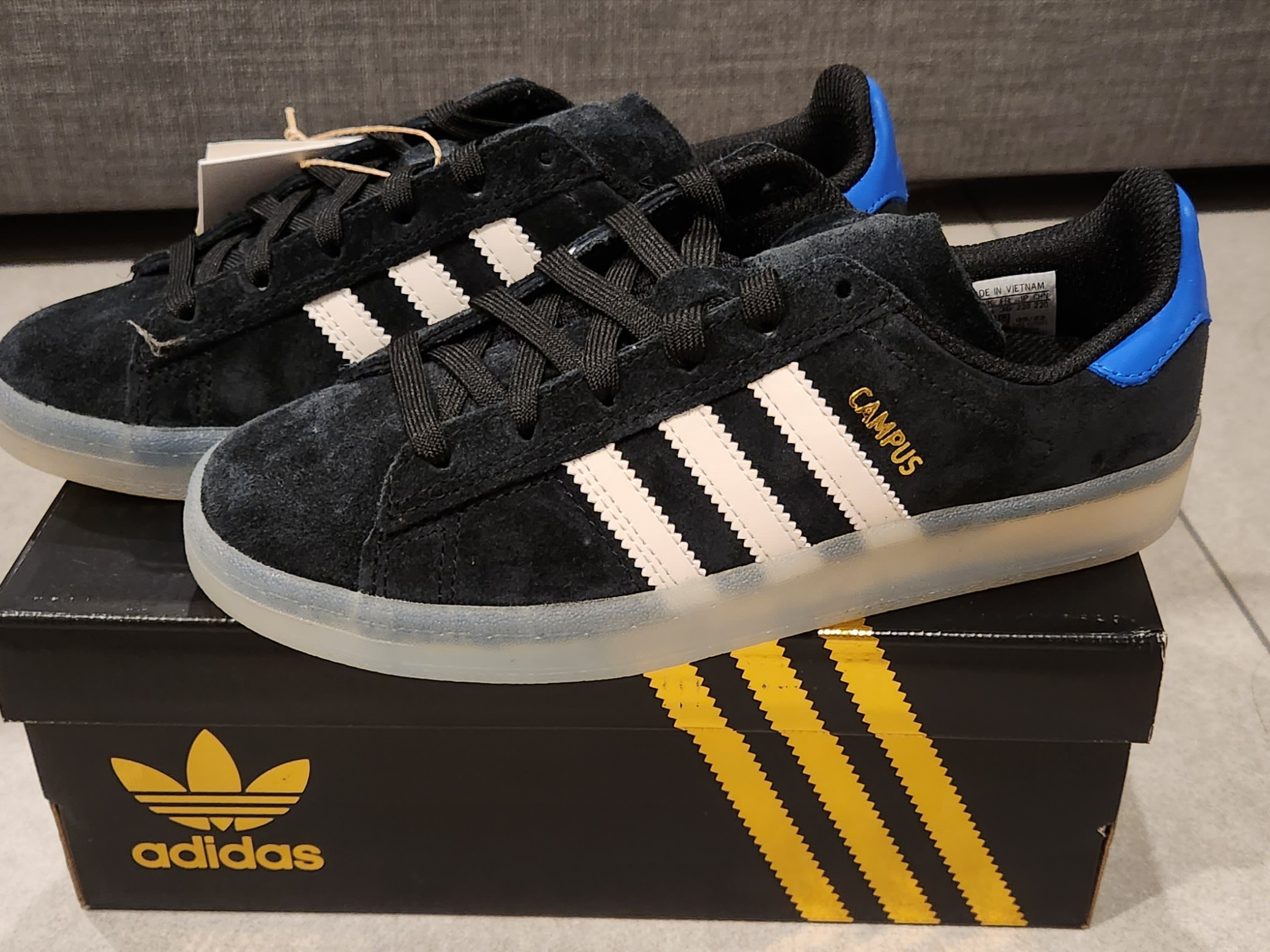 Adidas x Maxallure Skateboards Campus ADV Core Black Cloud White 착용 스타일 - 4