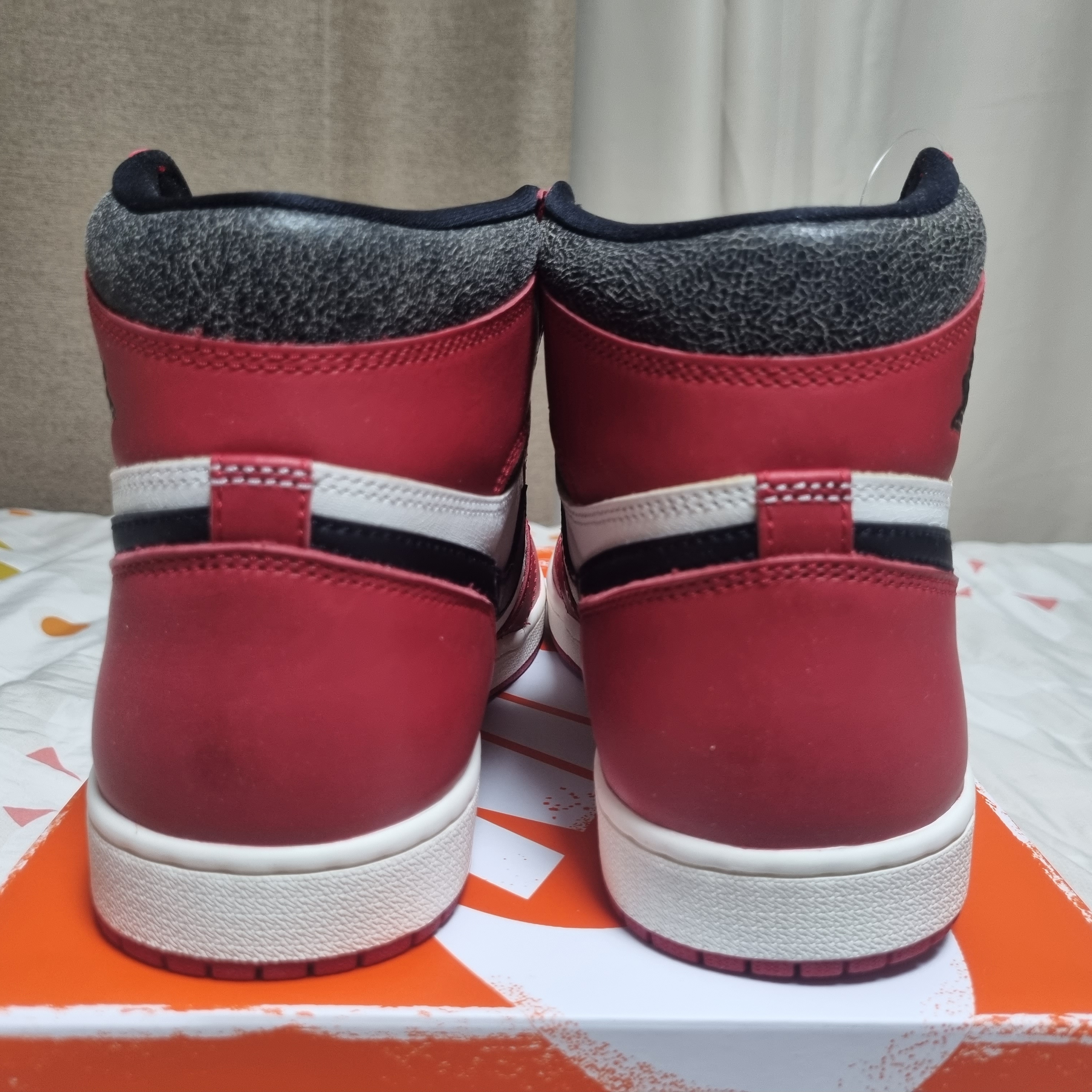 Jordan 1 Retro High OG Chicago 2022 착용 스타일 - 4