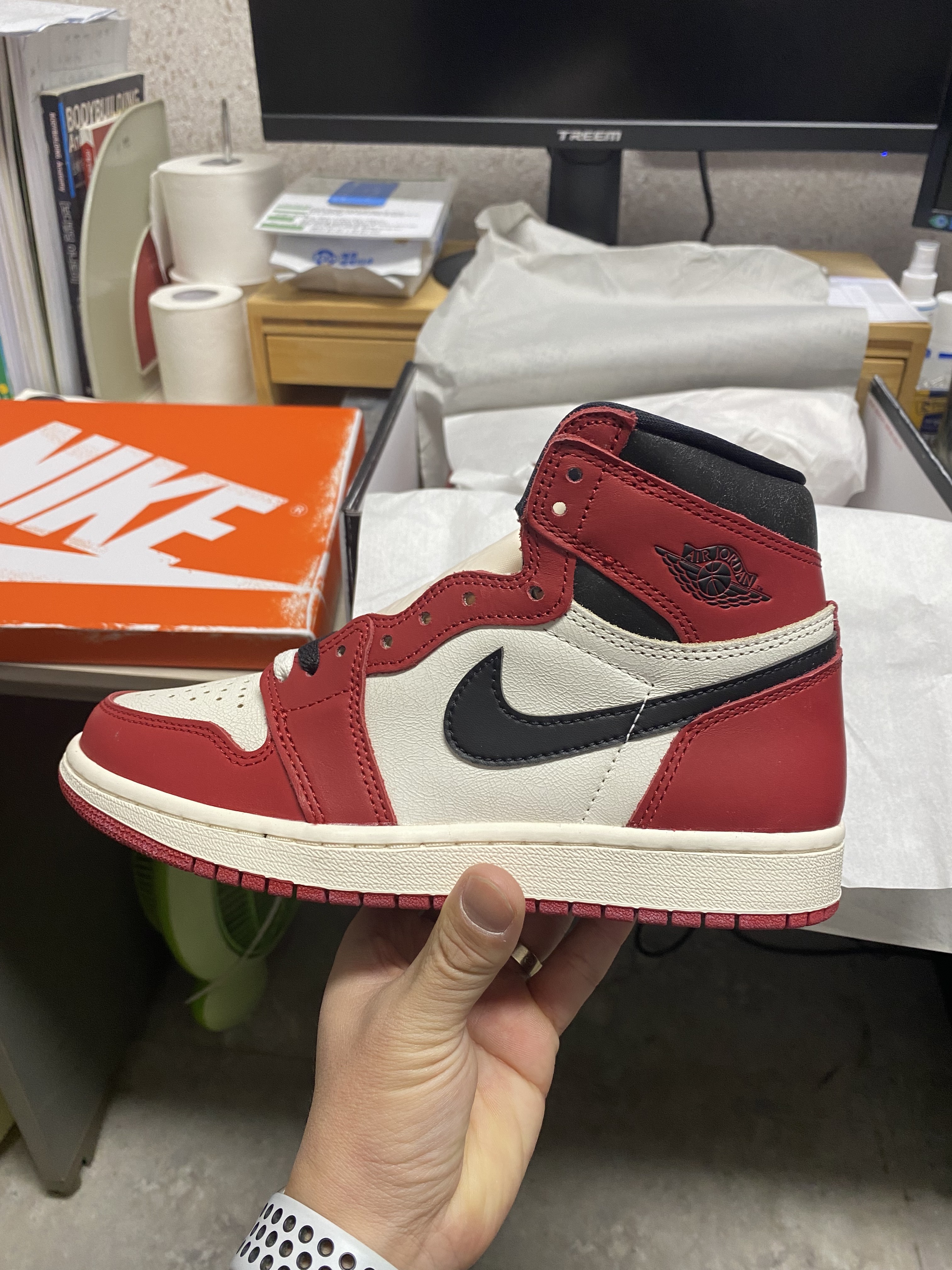 Jordan 1 Retro High OG Chicago 2022 착용 스타일 - 5