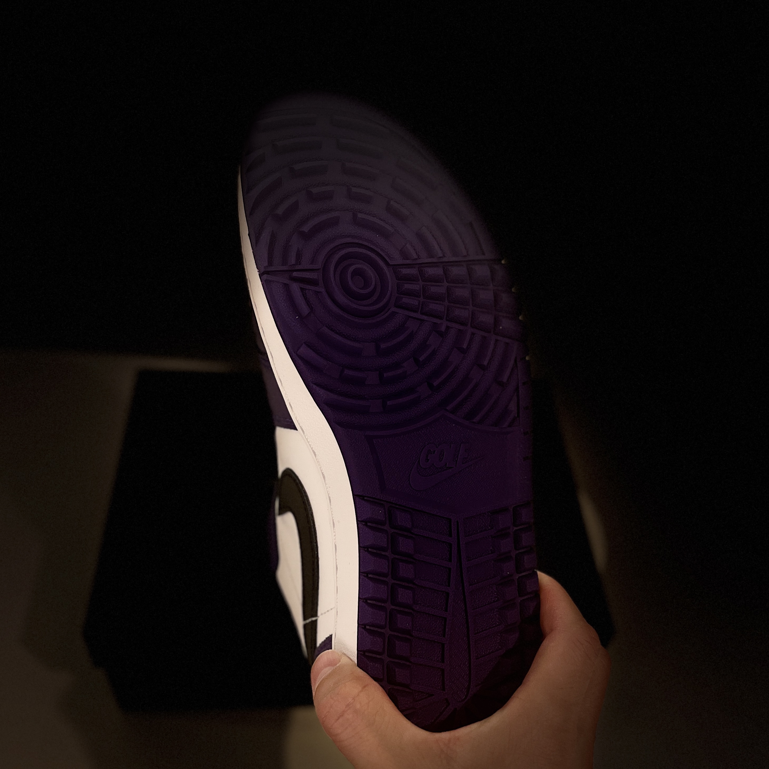 Jordan 1 Low Golf Court Purple 착용 스타일 - 5