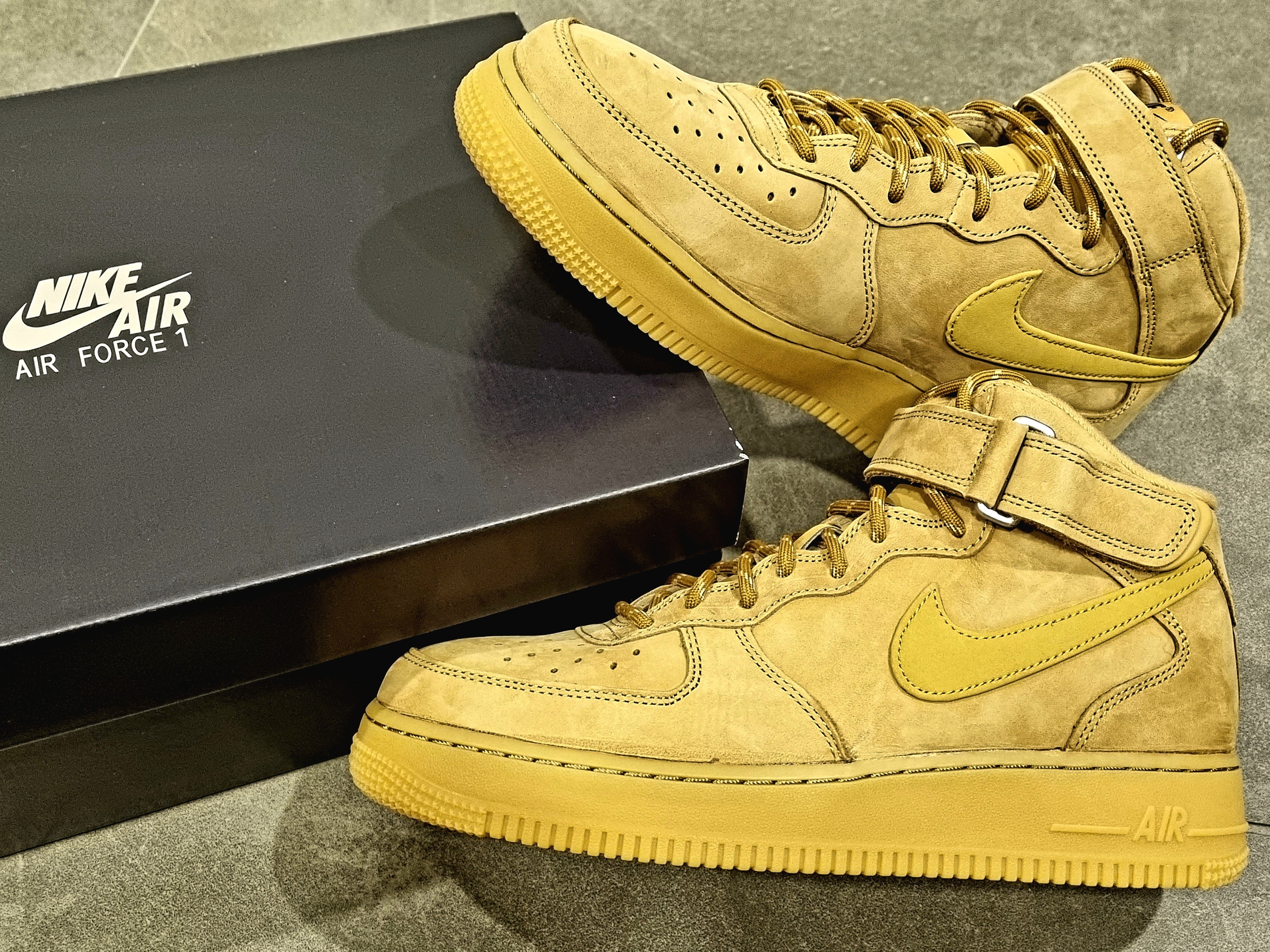 Nike Air Force 1 Mid '07 WB Flax 착용 스타일 - 5