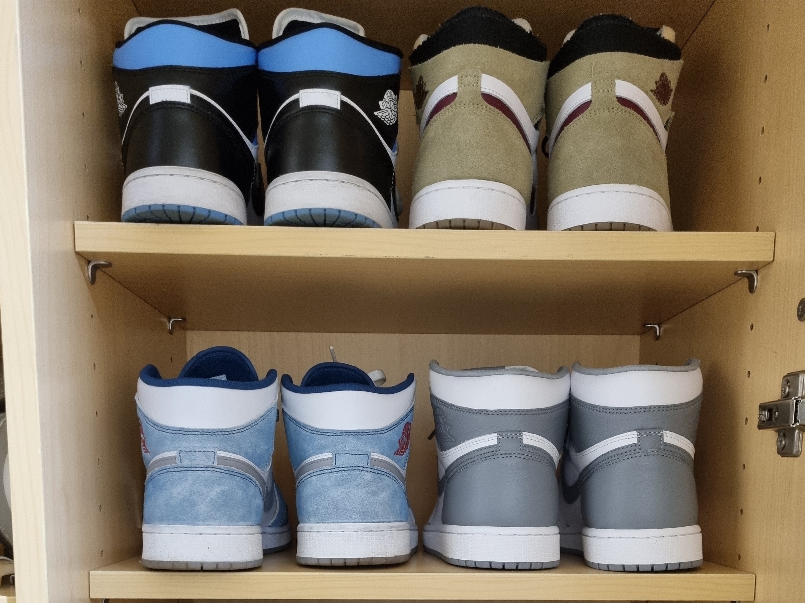(W) Jordan 1 Mid White Black University Blue, Jordan 1 Mid SE French Blue Fire Red 착용 스타일 - 2