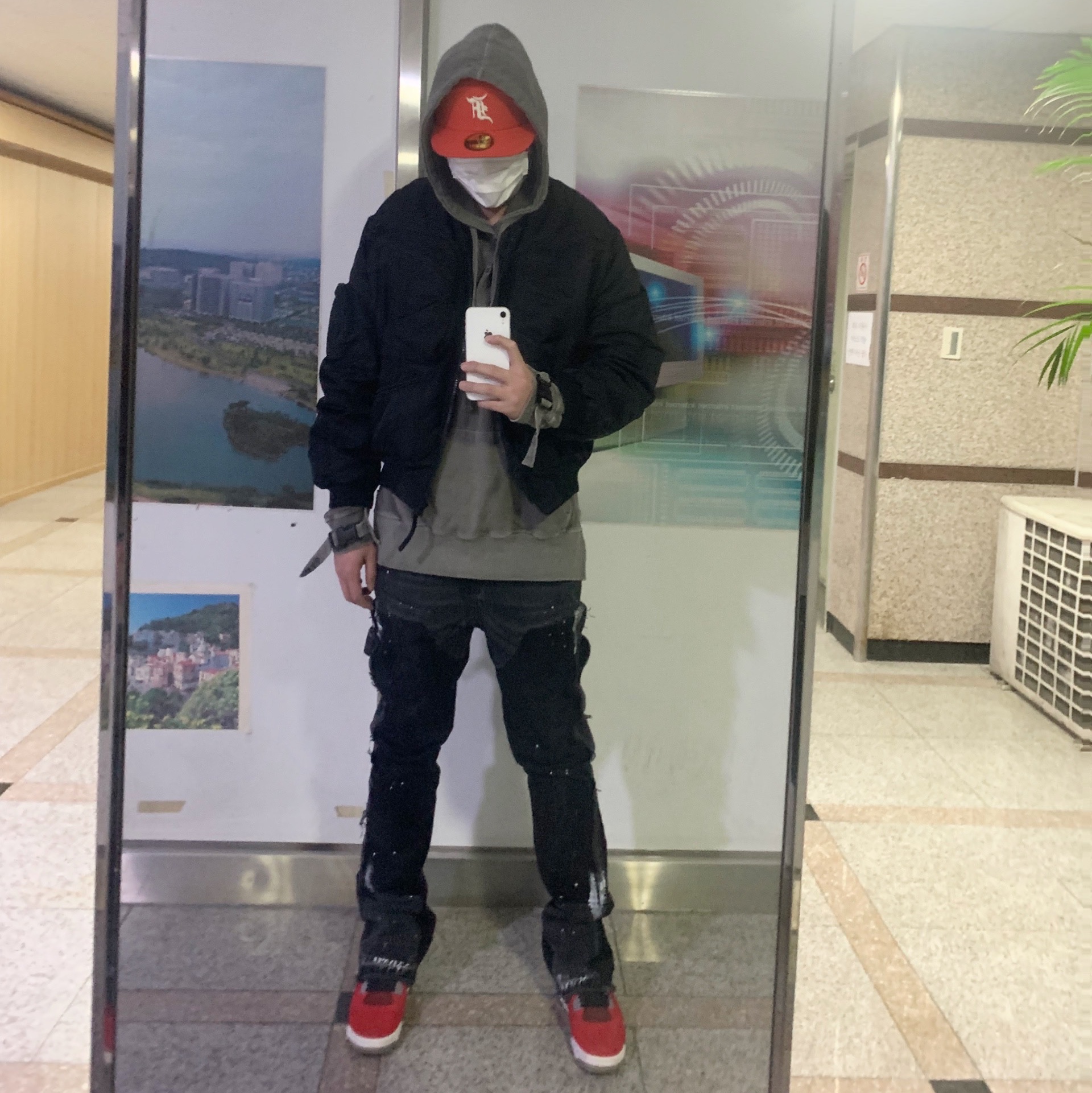 Jordan 4 Retro Toro Bravo 착용 스타일