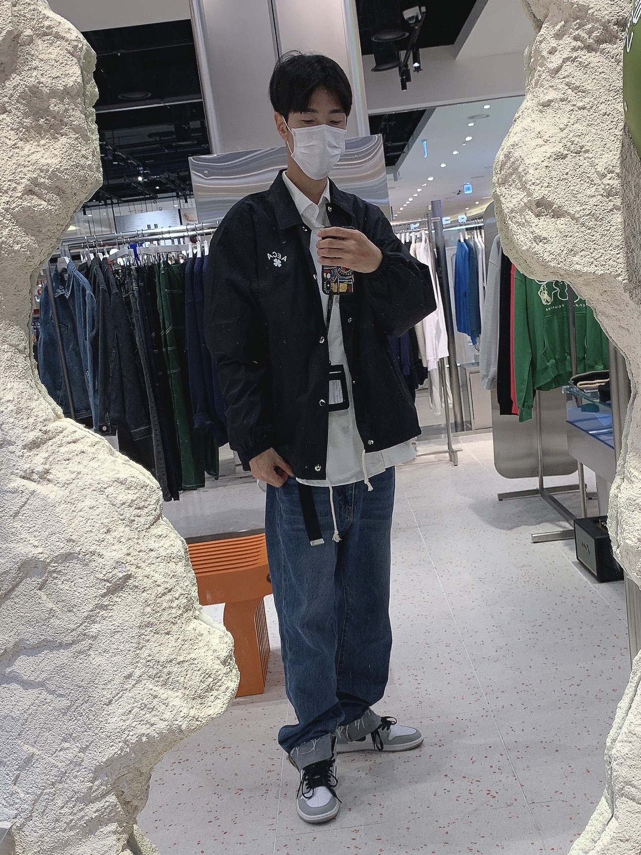 Jordan 1 Mid Light Smoke Grey 착용 스타일
