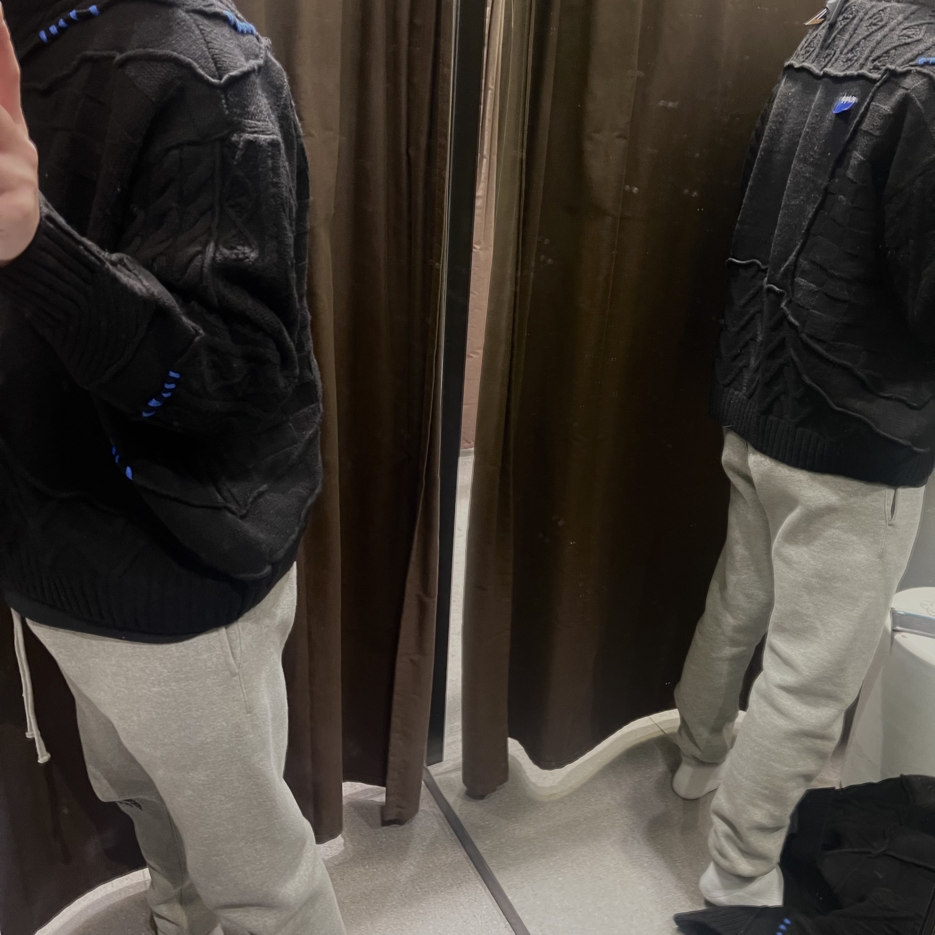 Zara x Ader Error Patchwork Oversize Knit Sweater Black, Essentials The Core Collection Sweatpants Dark Oatmeal 착용 스타일