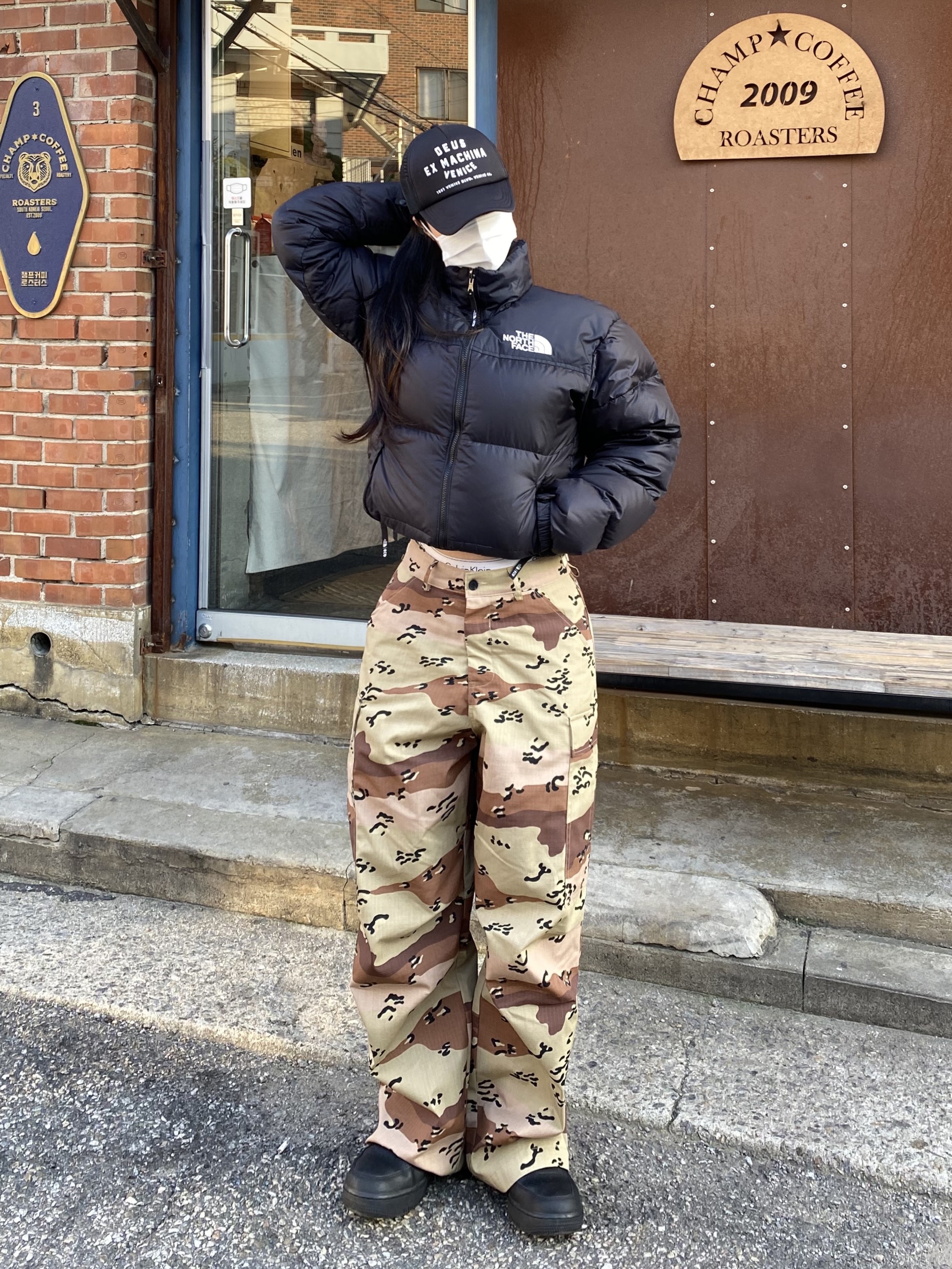 The North Face 1996 Eco Nuptse Jacket Black, Nike Air Force 1 '07 Low Triple Black 착용 스타일 - 1