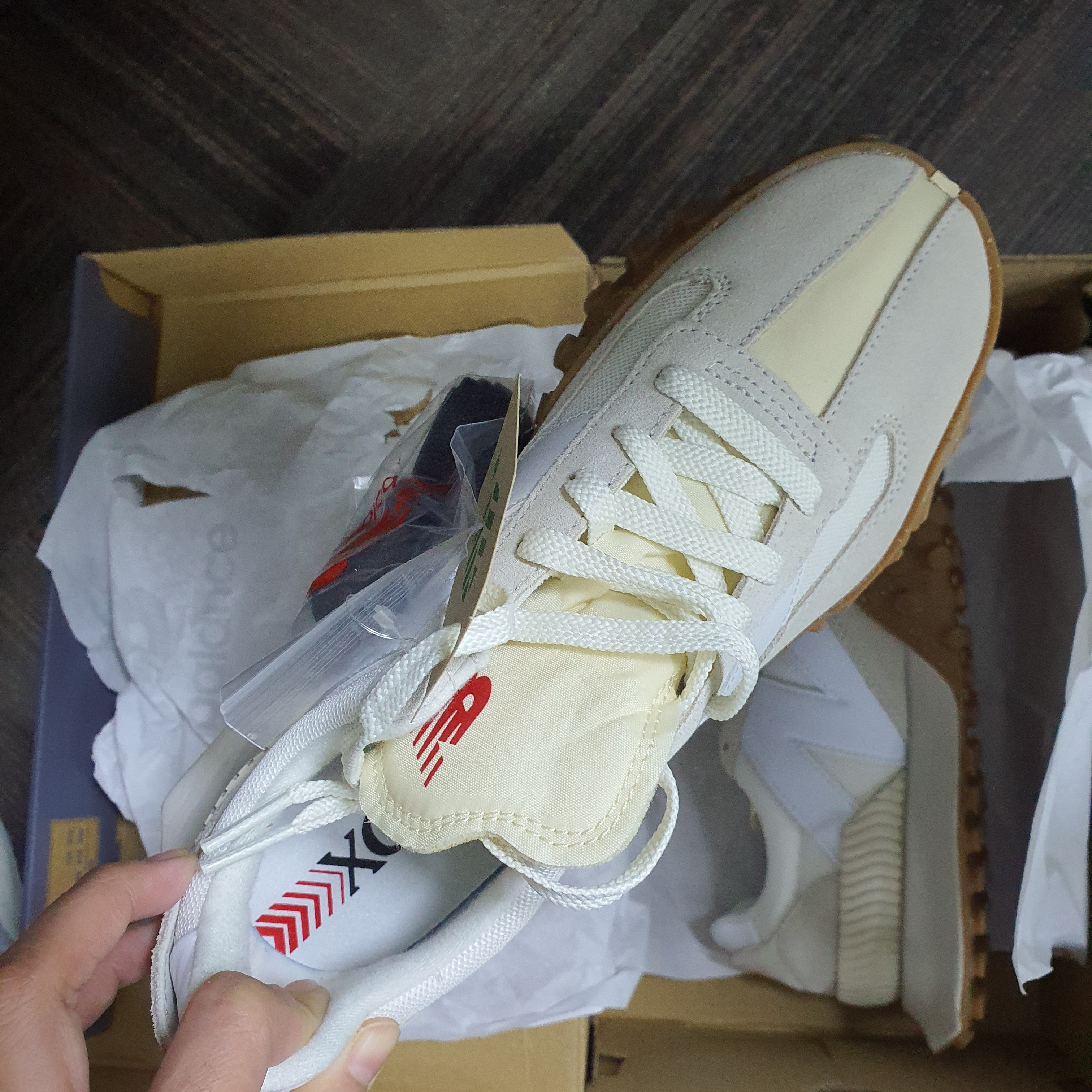 New Balance XC-72 Ivory 착용 스타일 - 2