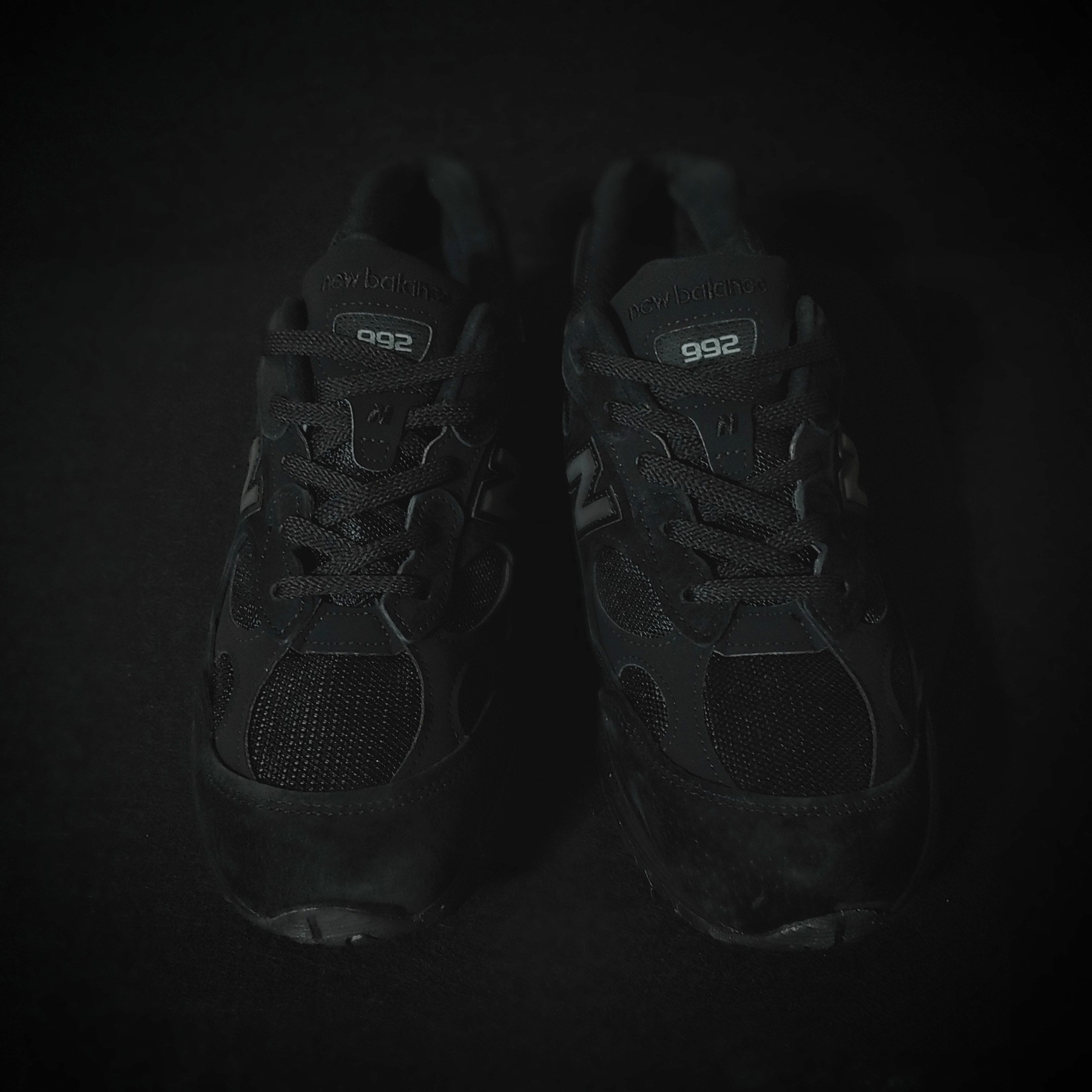 New Balance 992 Made in USA Triple Black 착용 스타일 - 1