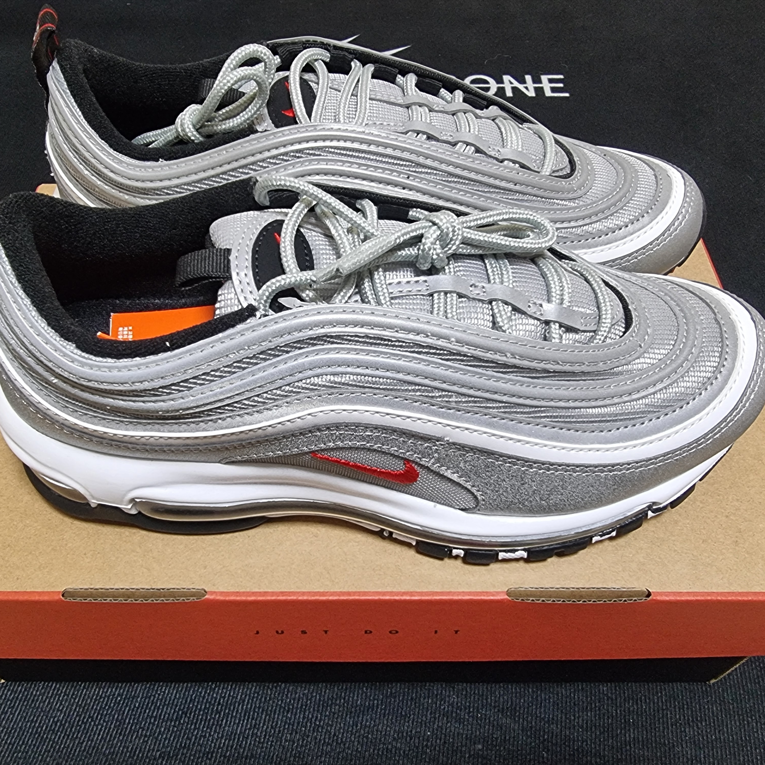 Nike Air Max 97 OG Silver Bullet 2022 착용 스타일 - 1