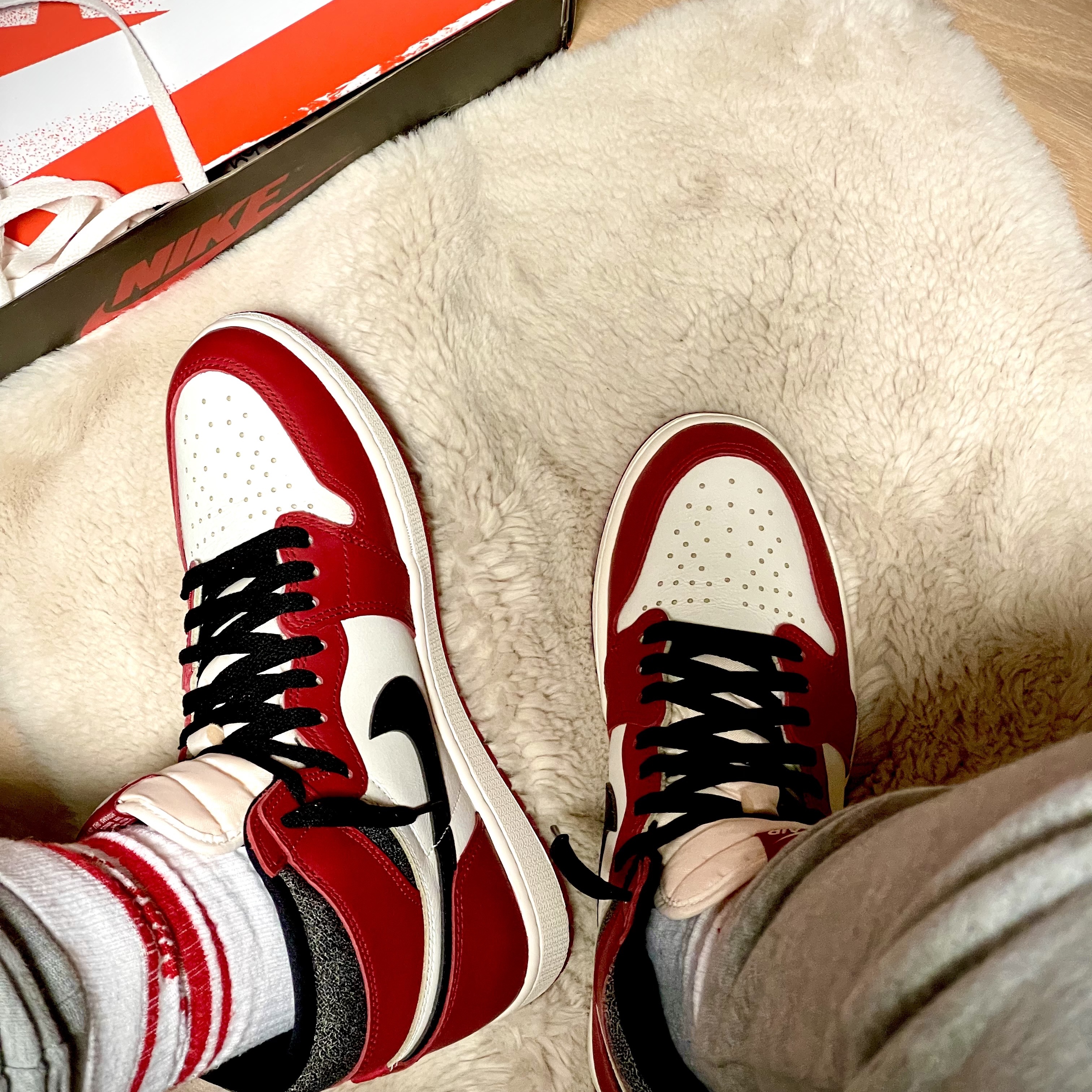 Jordan 1 Retro High OG Chicago 2022 착용 스타일 - 2