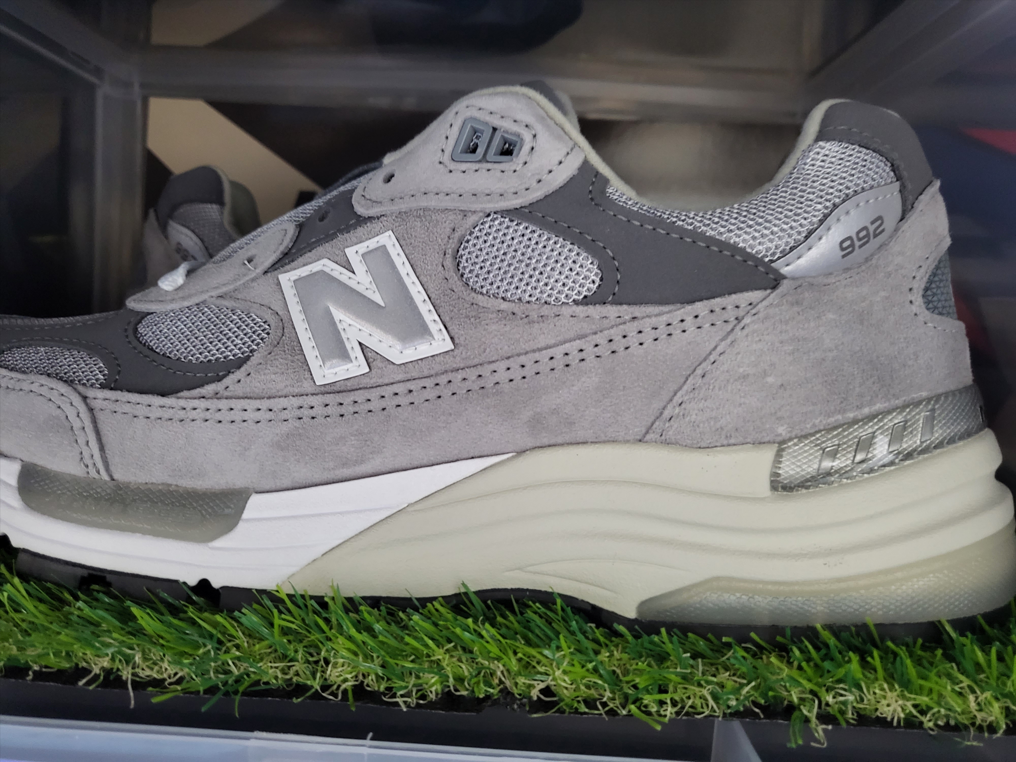 New Balance 992 Made in USA Grey - D Standard 착용 스타일