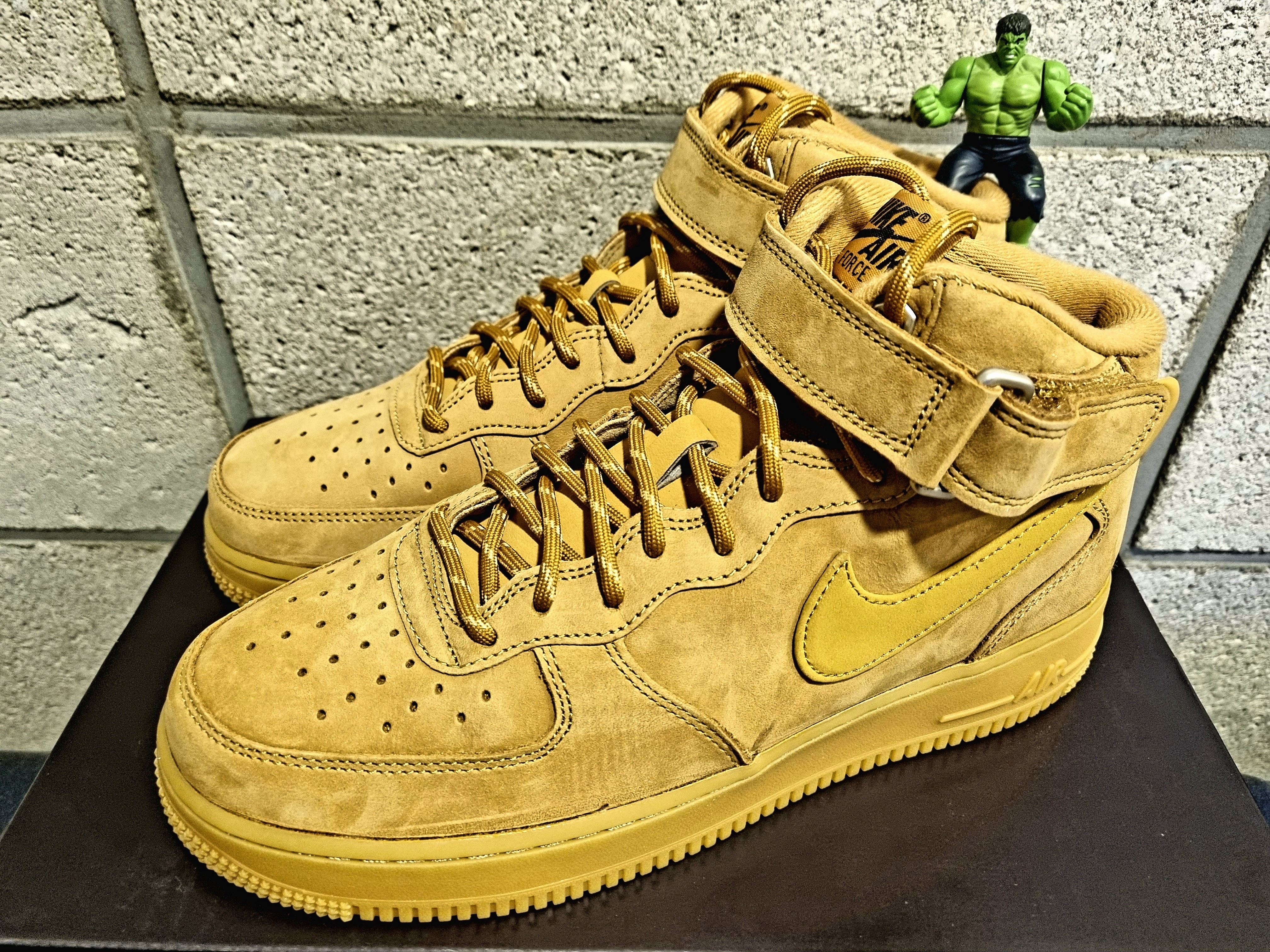 Nike Air Force 1 Mid '07 WB Flax 착용 스타일 - 1