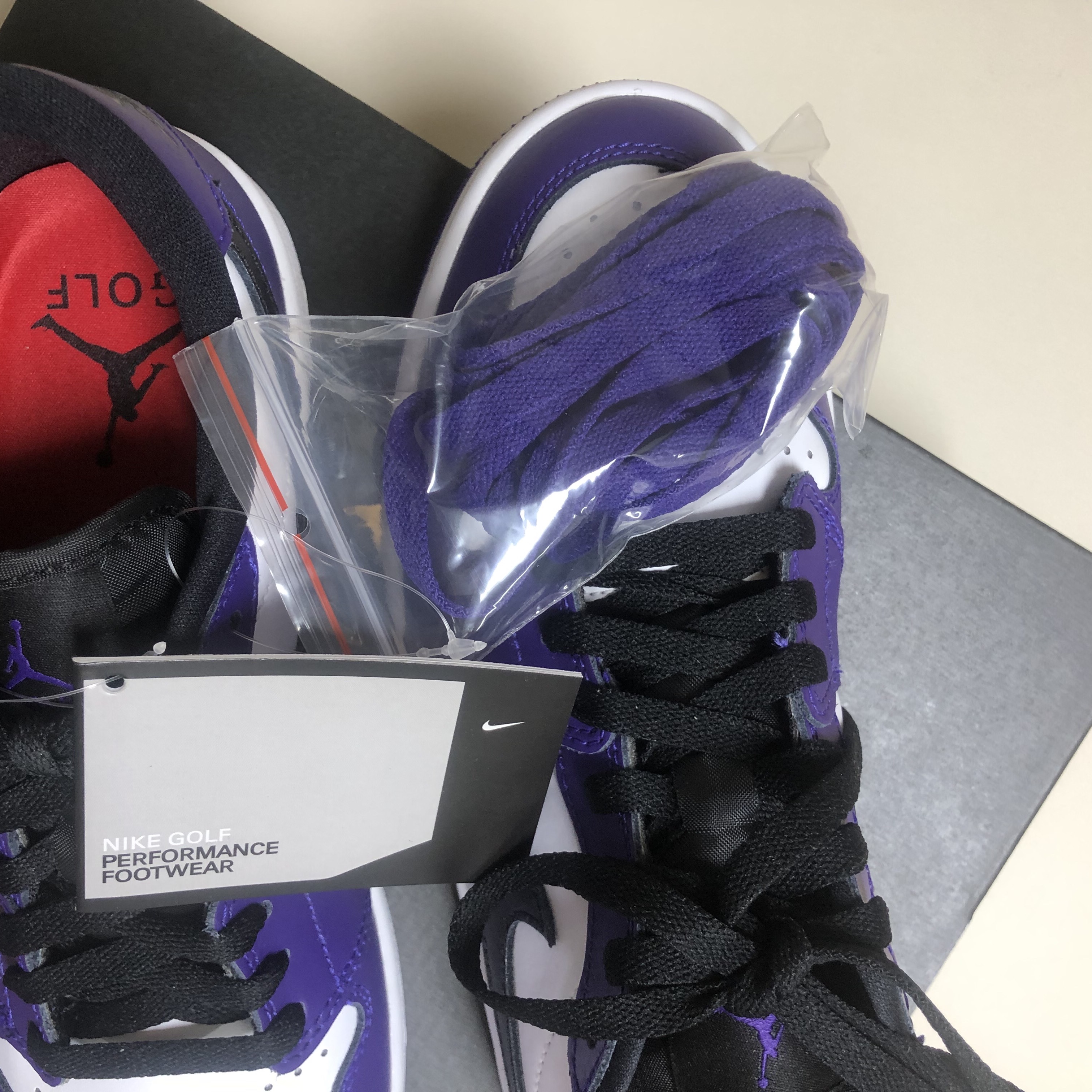 Jordan 1 Low Golf Court Purple 착용 스타일 - 3
