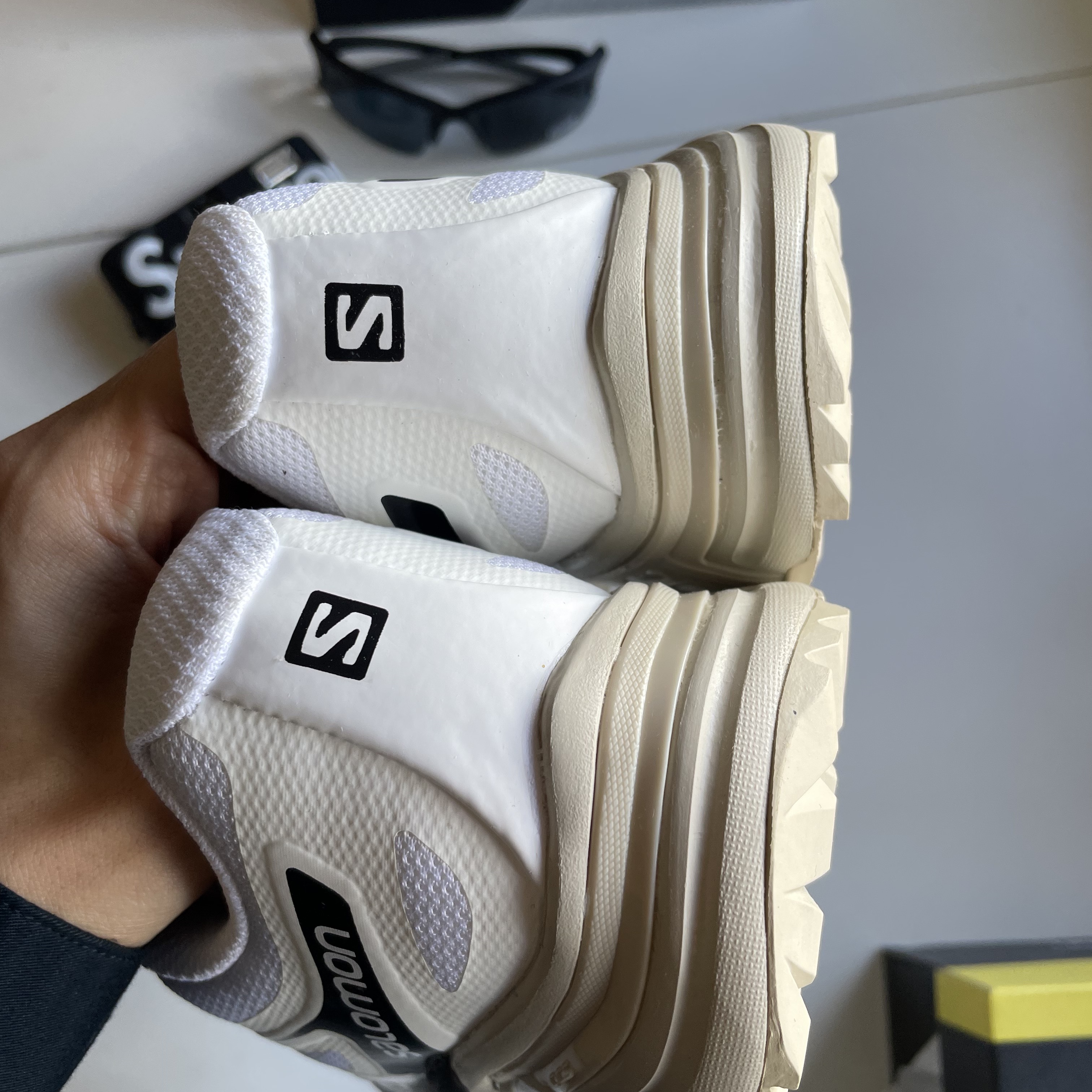Salomon XT-Wings 2 White Vanilla Ice 착용 스타일 - 2