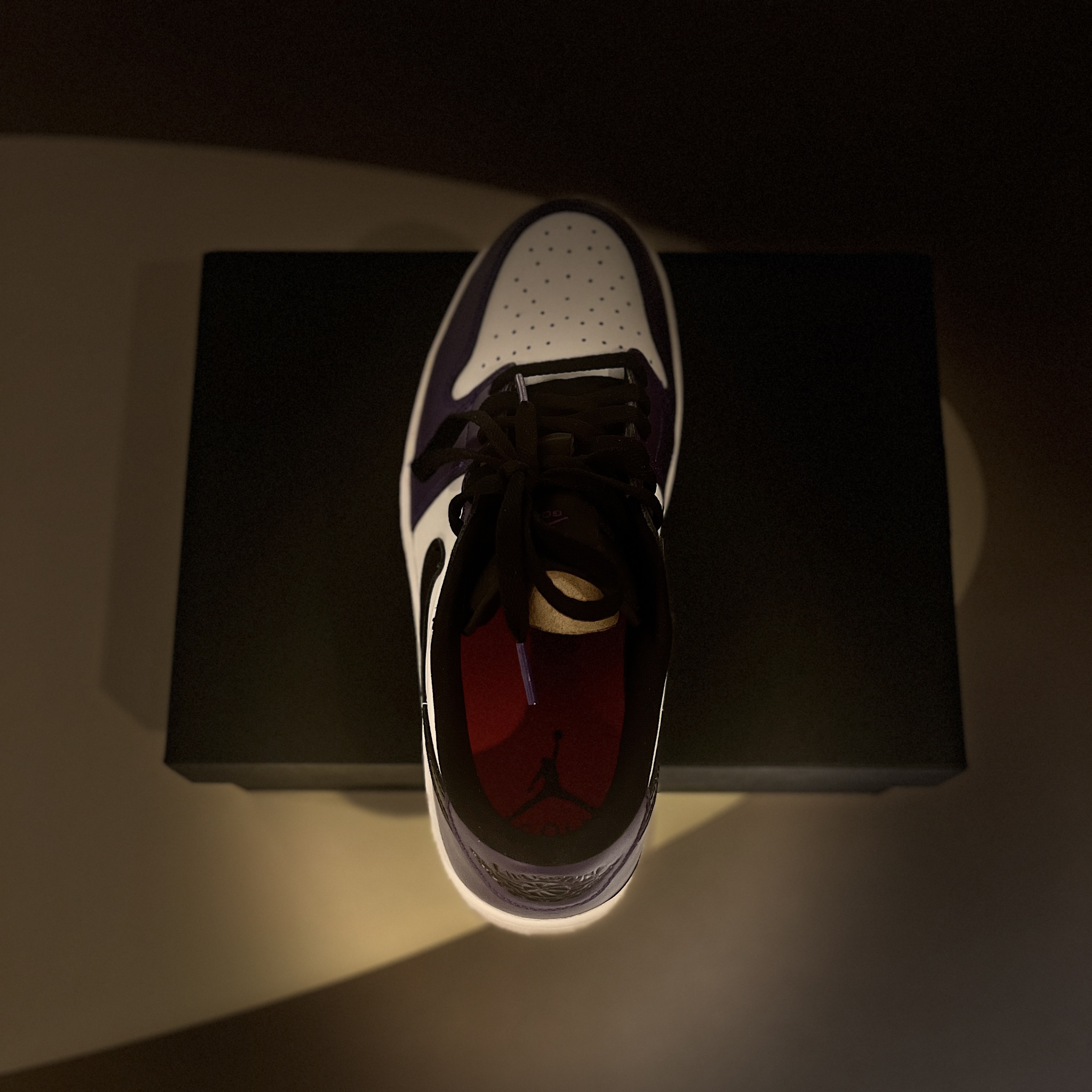 Jordan 1 Low Golf Court Purple 착용 스타일 - 4