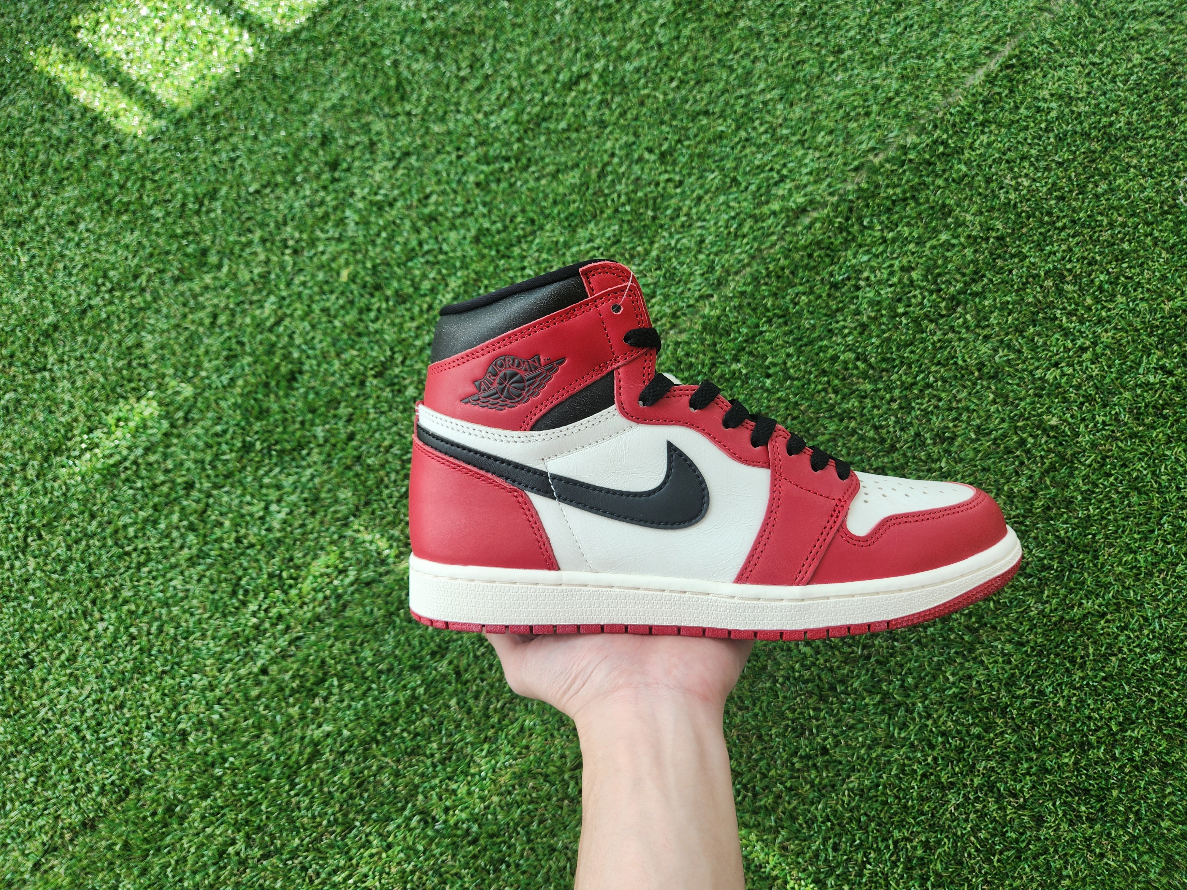 Jordan 1 Retro High OG Chicago 2022 착용 스타일 - 3