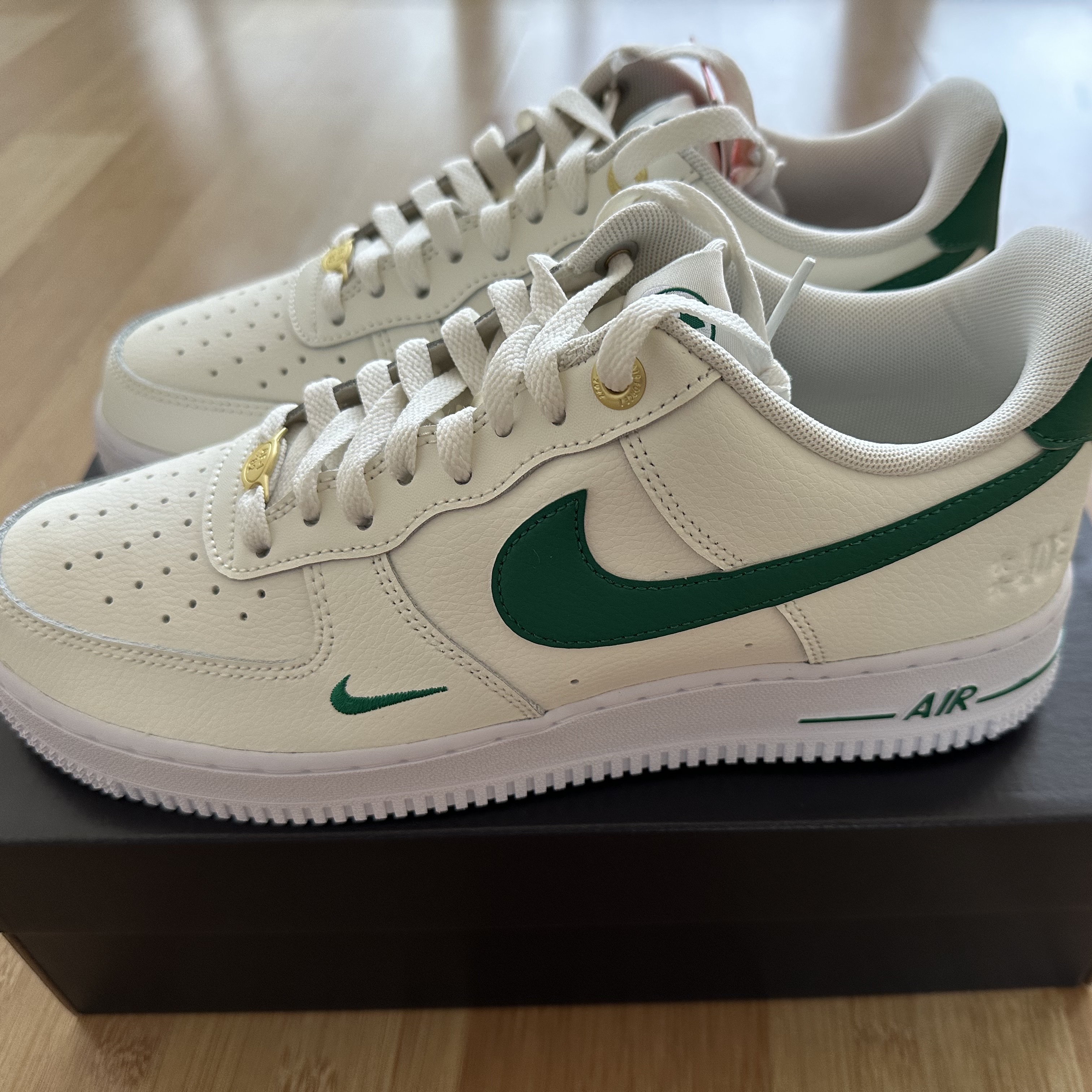 Nike Air Force 1 '07 LV8 40th Anniversary Join Forces Sail Malachite 착용 스타일
