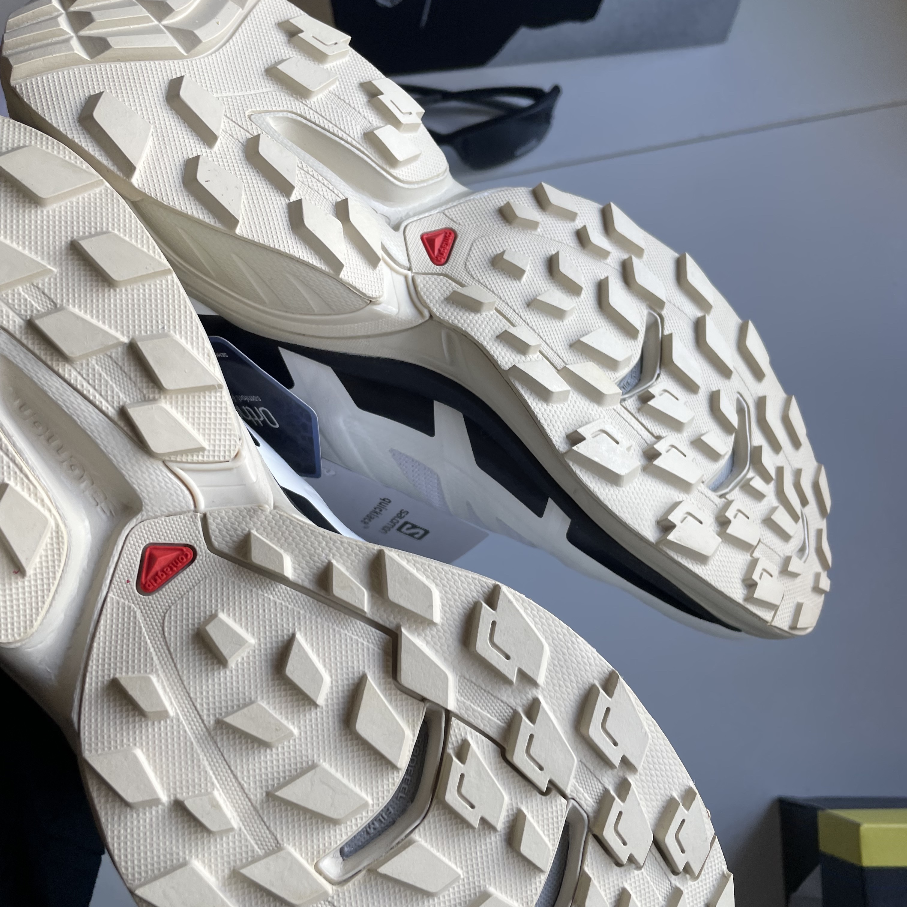 Salomon XT-Wings 2 White Vanilla Ice 착용 스타일 - 4