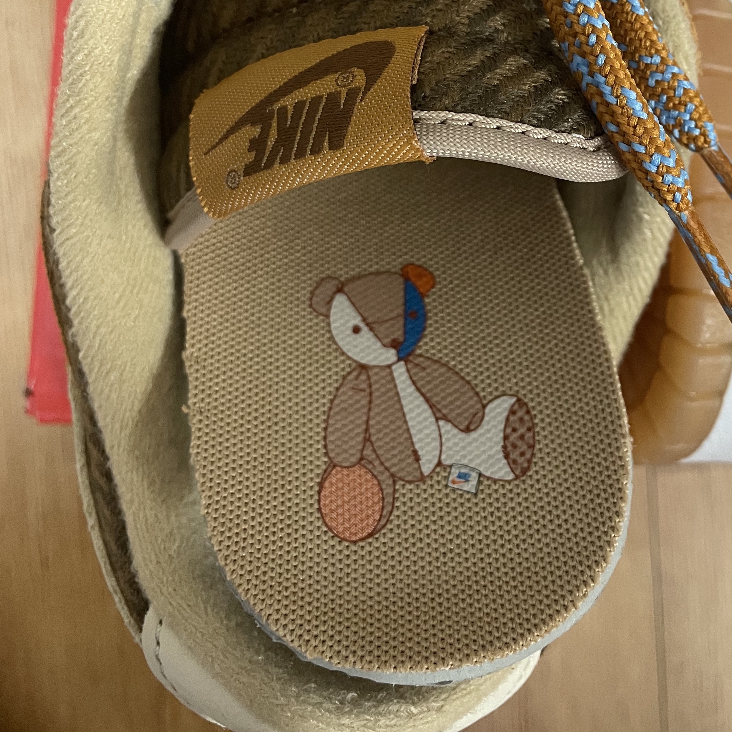 Nike Dunk Low SE Praline Desert Ochre 착용 스타일 - 4