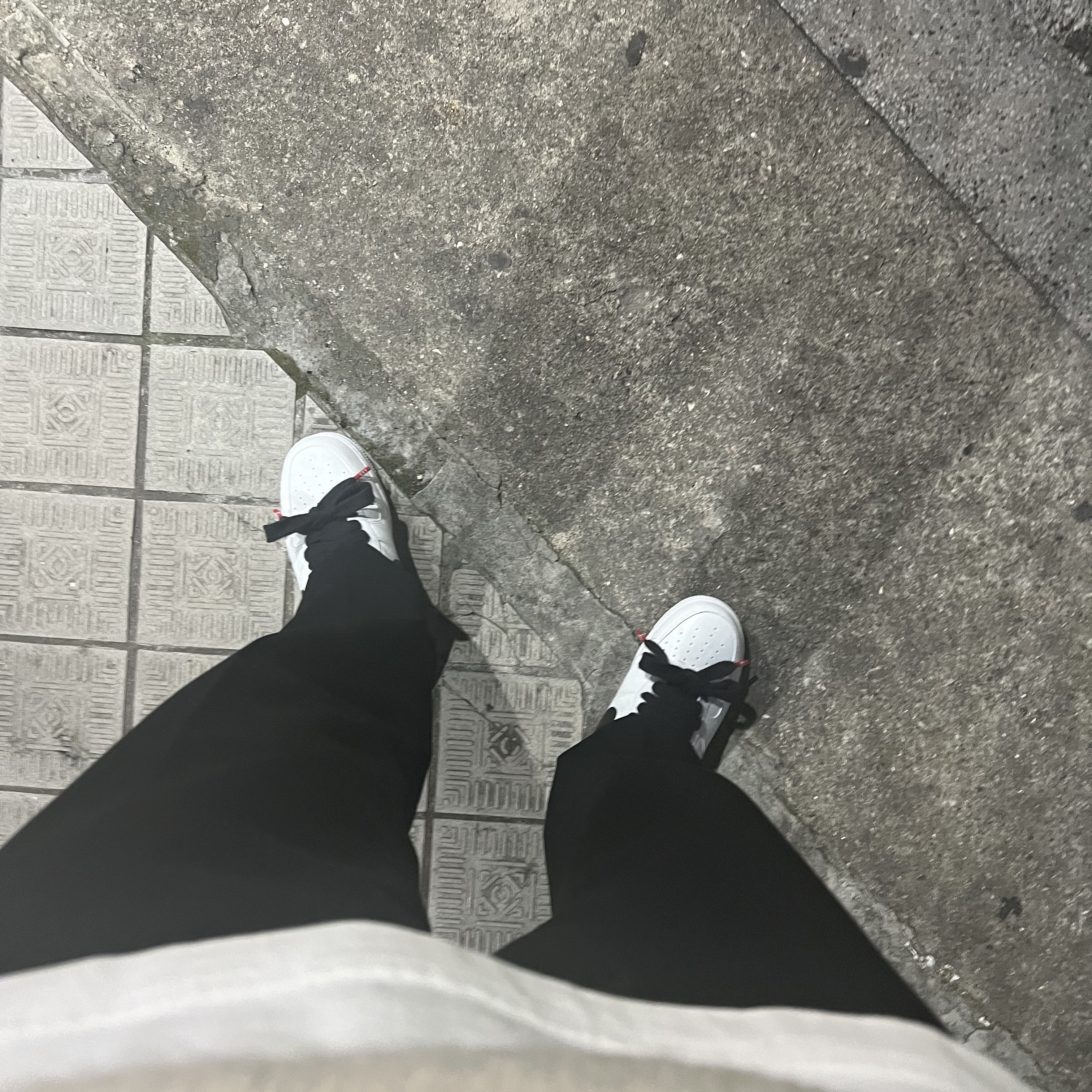 Nike x Peaceminusone Air Force 1 Low Para-Noise 2.0 착용 스타일