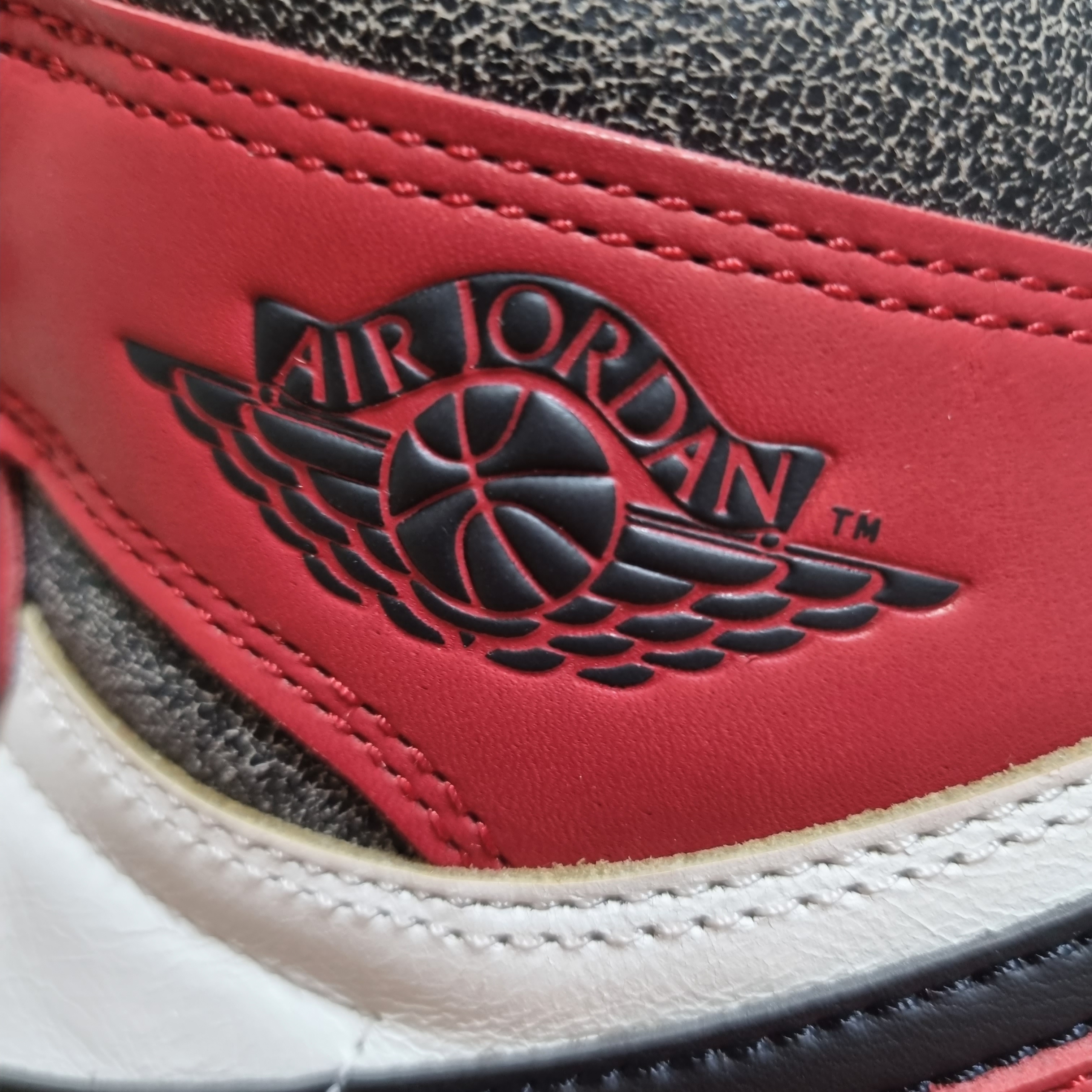 Jordan 1 Retro High OG Chicago 2022 착용 스타일 - 3