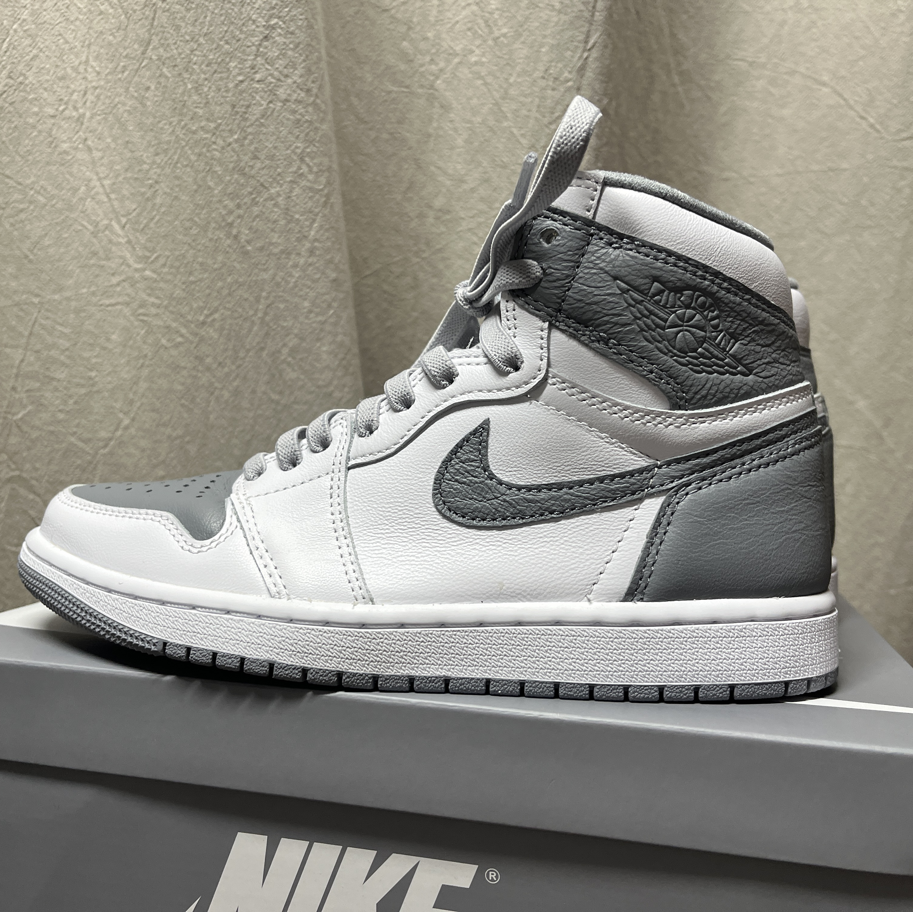 Jordan 1 Retro High OG Stealth 착용 스타일