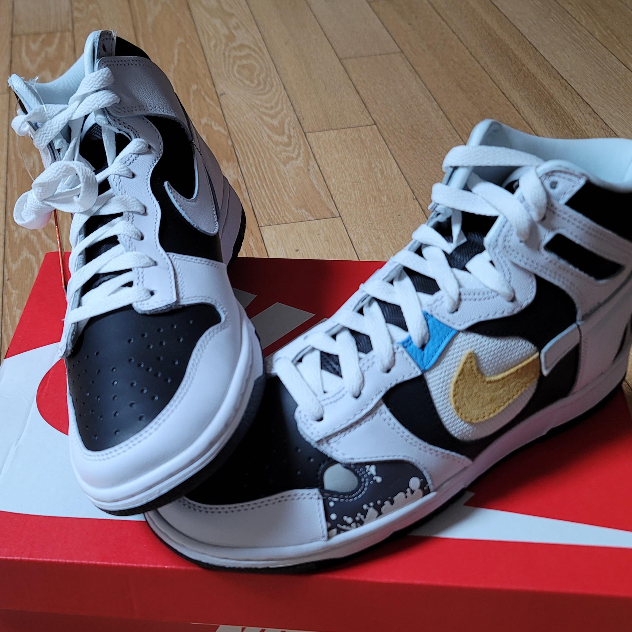 (W) Nike Dunk High LX White and Black 착용 스타일 - 1