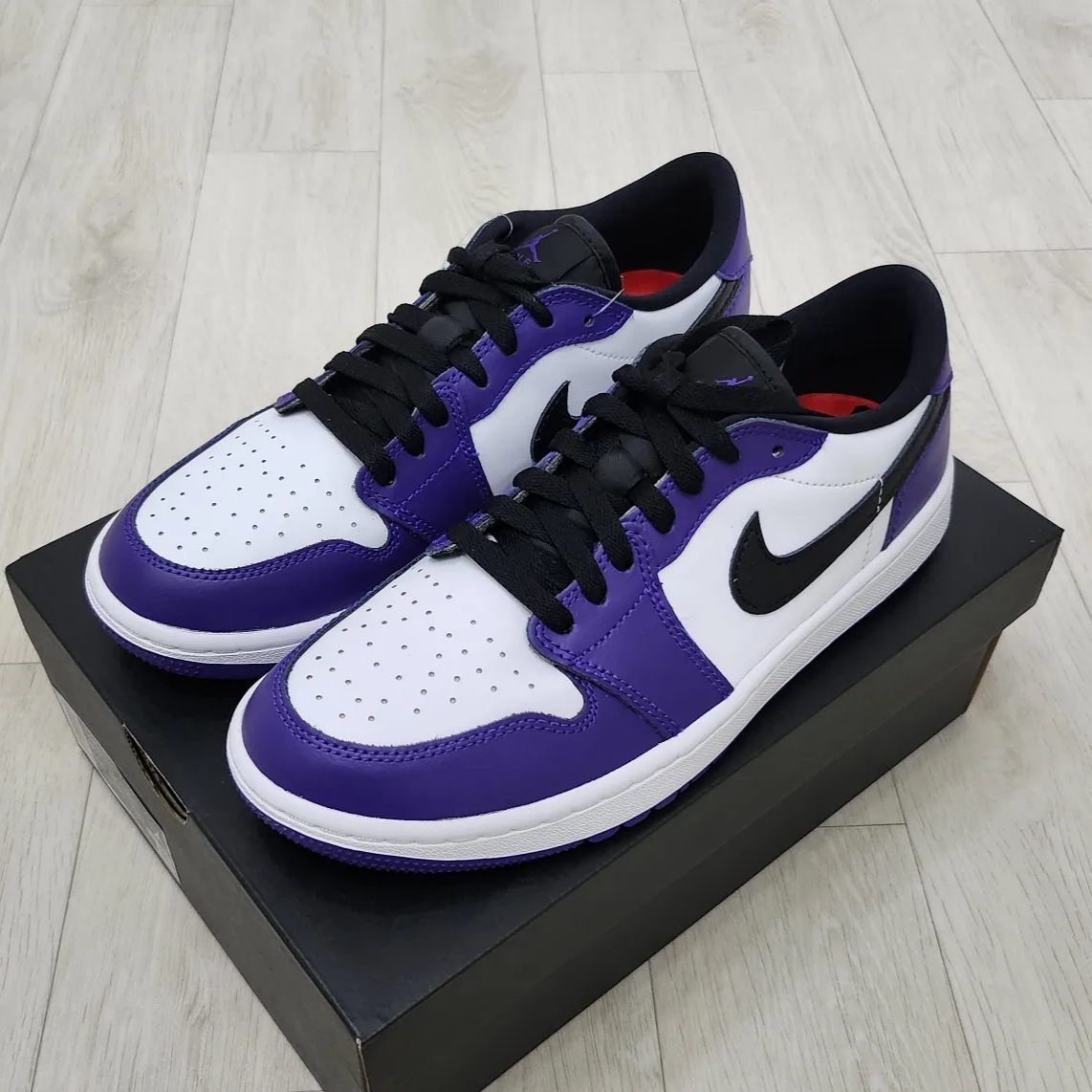 Jordan 1 Low Golf Court Purple 착용 스타일 - 2