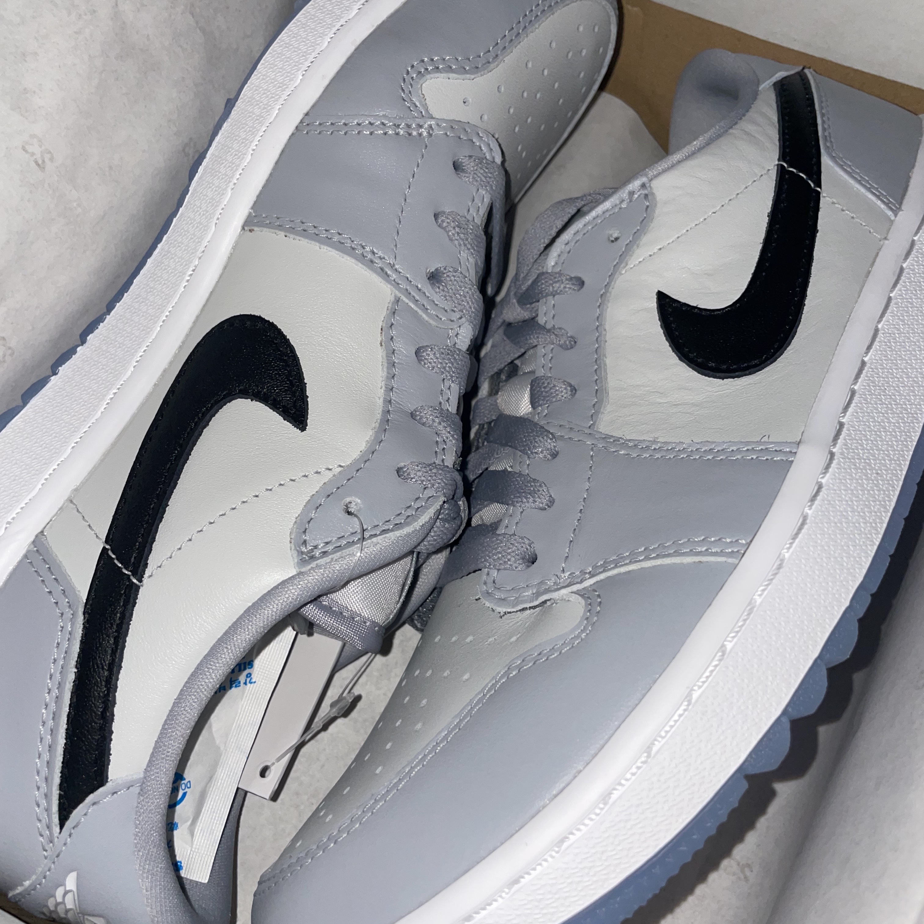 Jordan 1 Low Golf Wolf Grey 착용 스타일