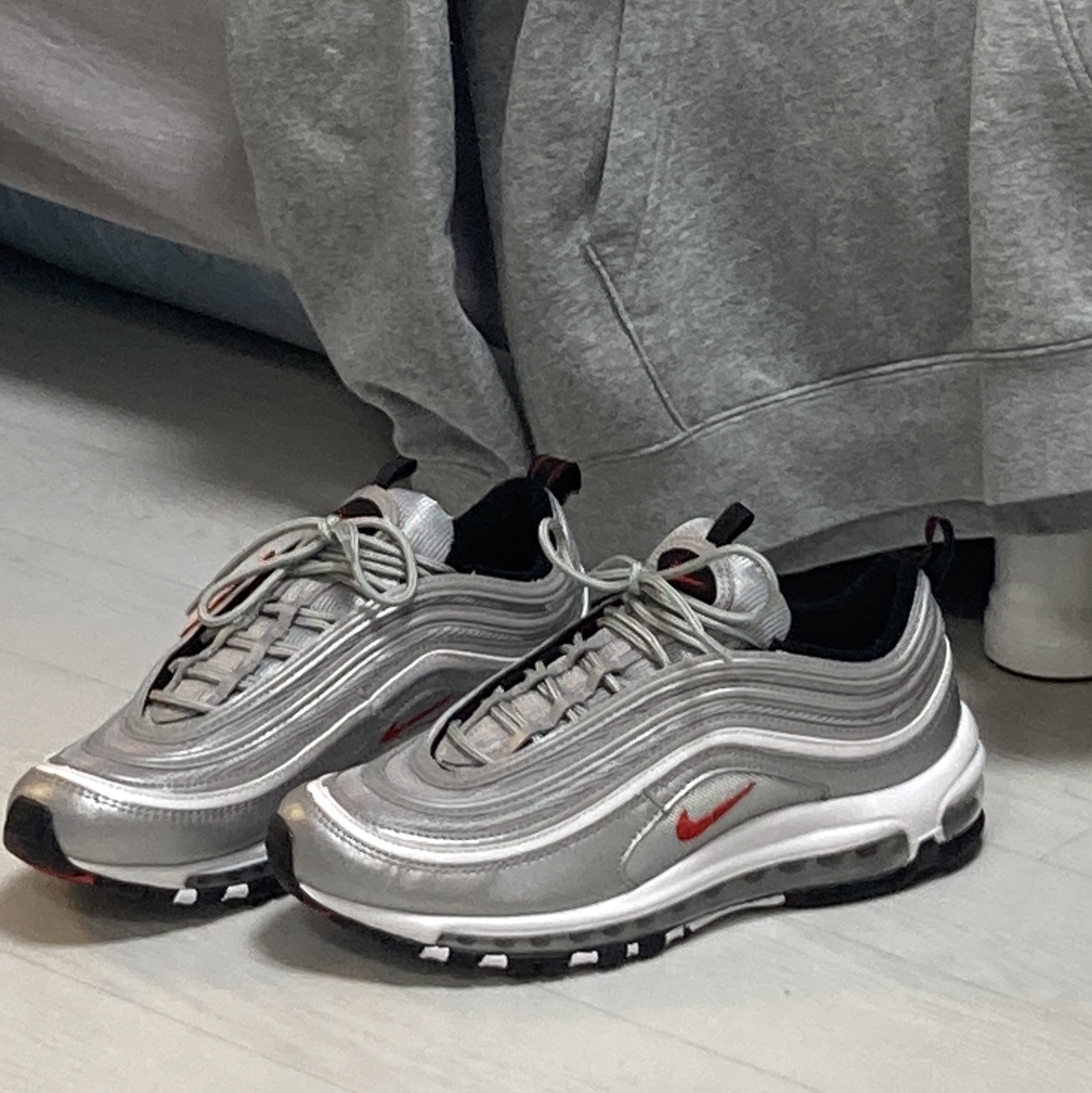 Nike Air Max 97 OG Silver Bullet 2022 착용 스타일 - 1