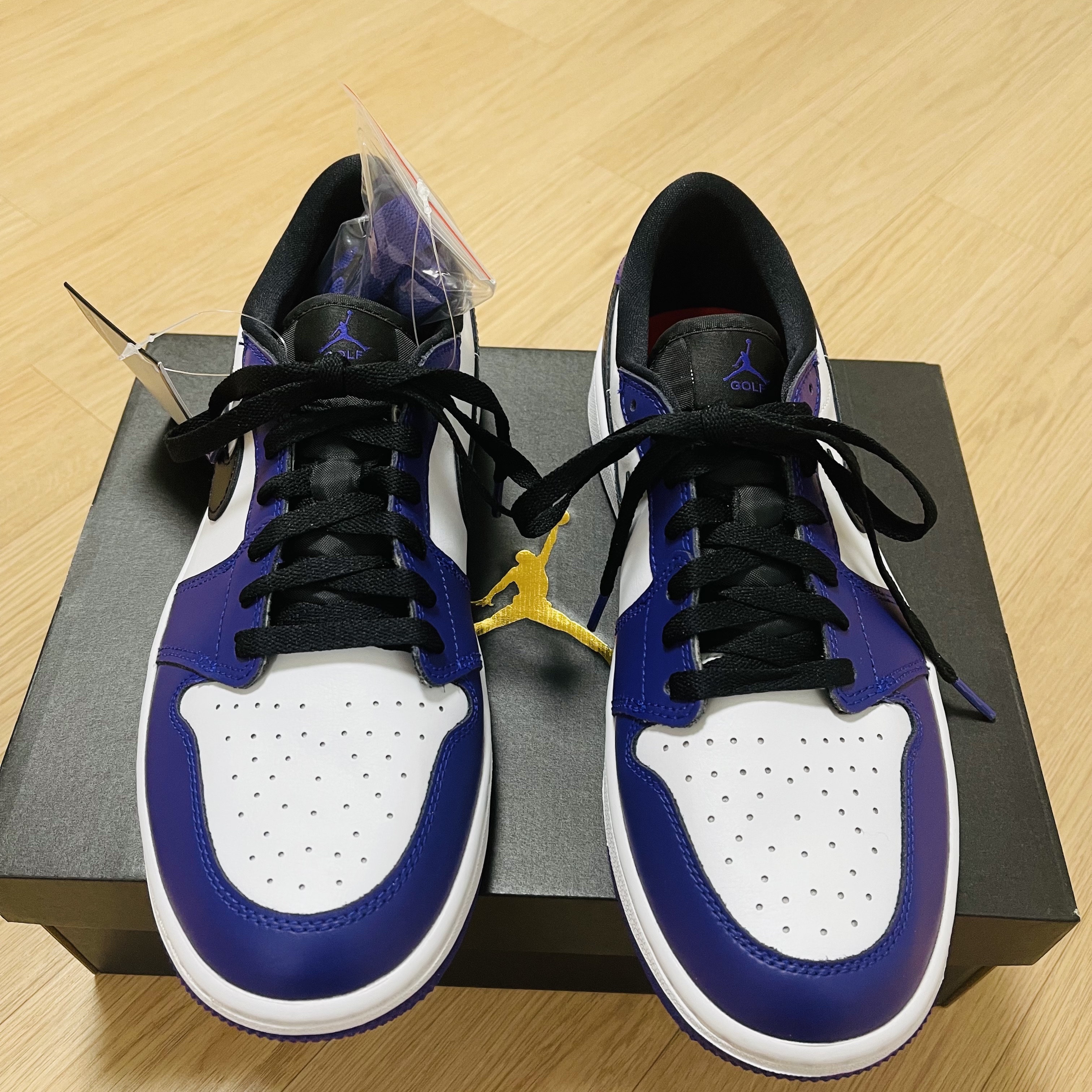 Jordan 1 Low Golf Court Purple 착용 스타일 - 3