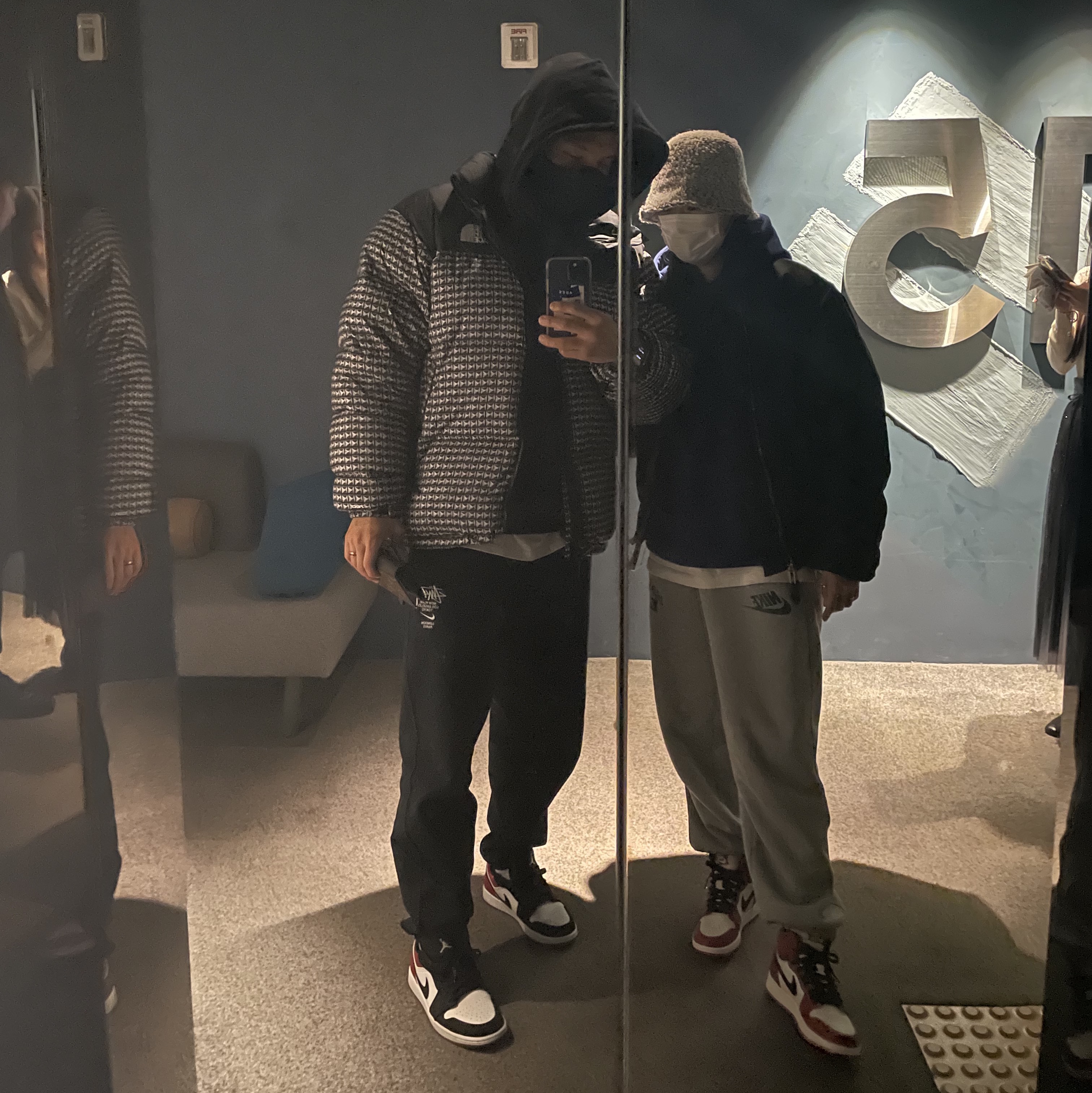 Jordan 1 Retro High OG Chicago 2022, (GS) Jordan 1 Retro High OG Chicago 2022 착용 스타일 - 2