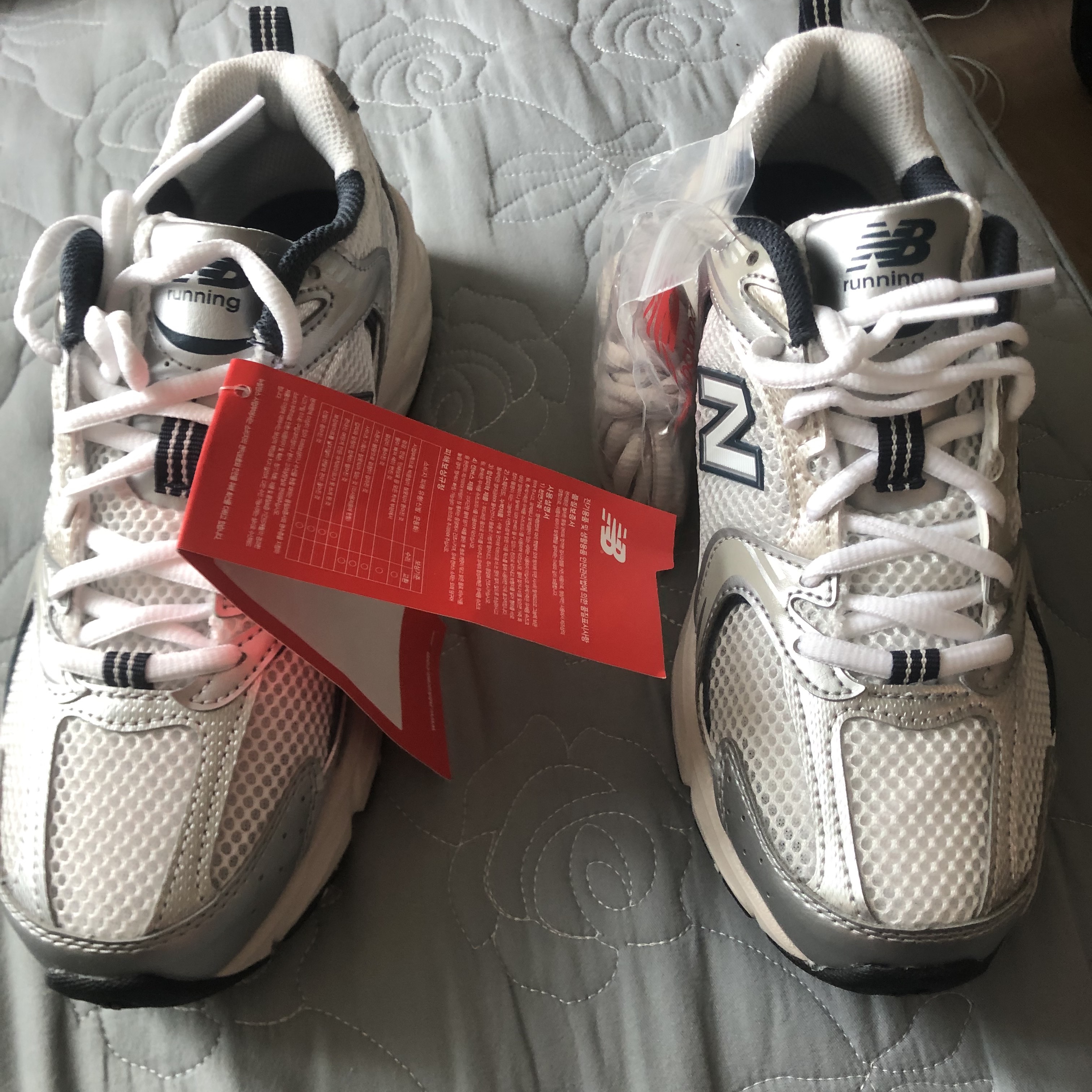 New Balance 530 Steel Grey 착용 스타일