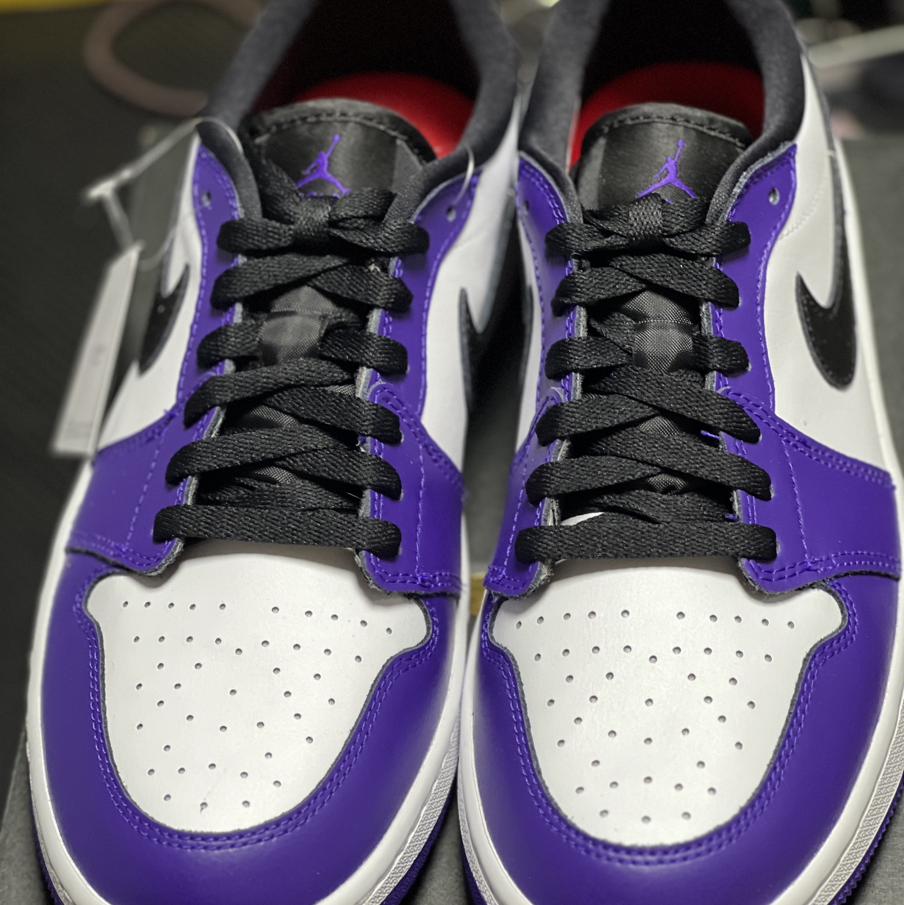 Jordan 1 Low Golf Court Purple 착용 스타일 - 1
